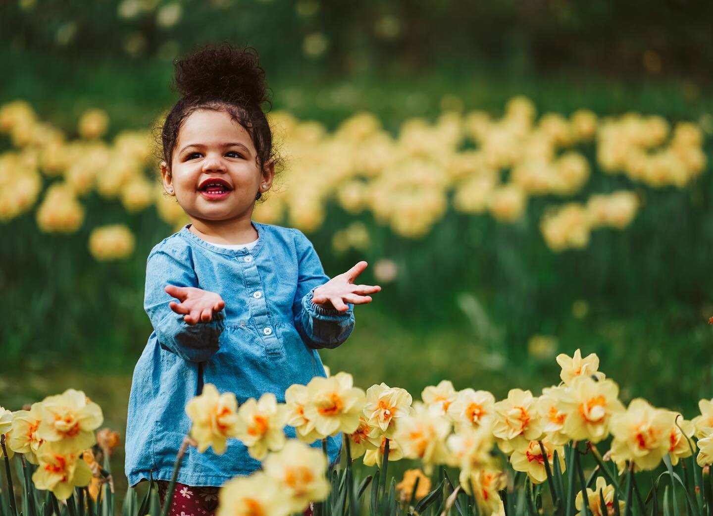 All this warm weather is putting everyone in a happy mood! Especially lil Gabby here 😊. 

#summer #love #nature #instagood #travel #photography #photooftheday #fashion #beautiful #like #picoftheday #summervibes #beach #happy #sun #follow #instagram 