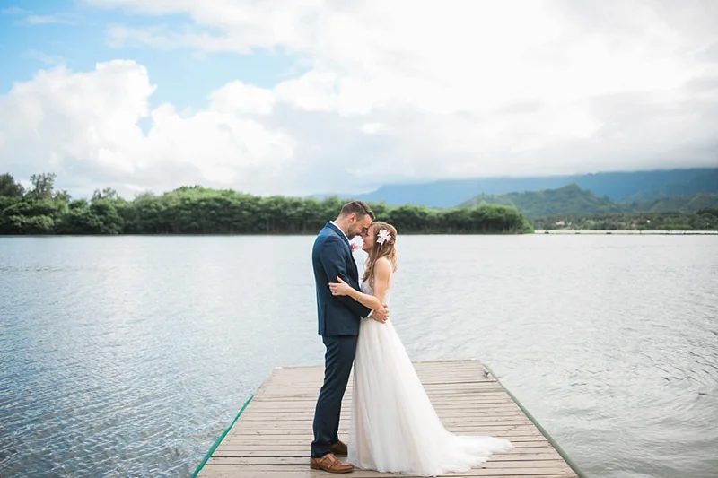 Kualoa_Ranch_Destination_Wedding_Modern_Photo_0030.jpg