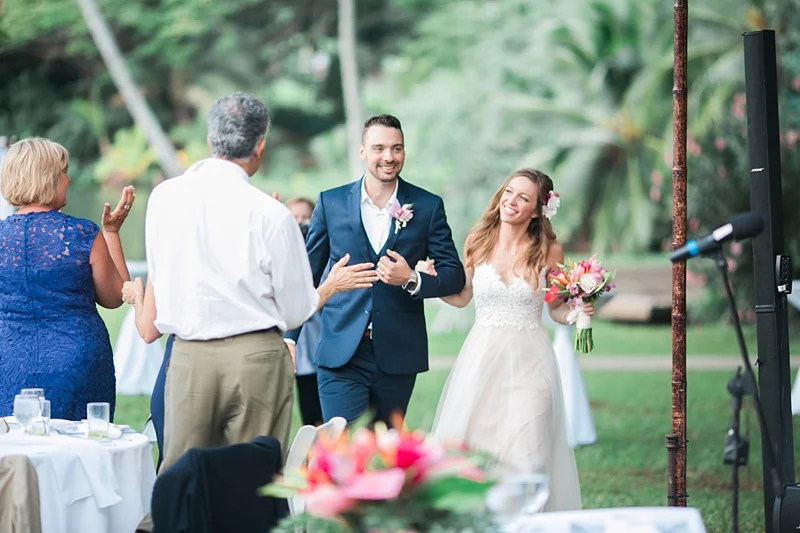 Kualoa_Ranch_Destination_Wedding_Modern_Photo_0040.jpg