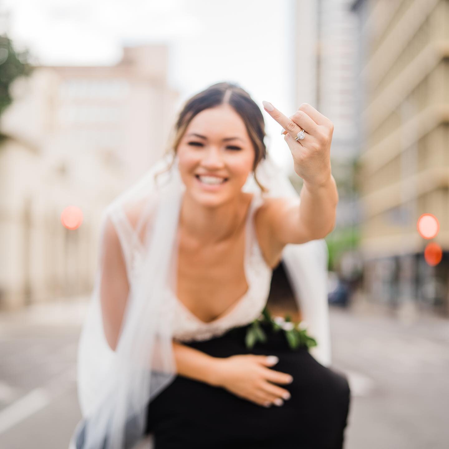 Yet another fun day capturing love. 
.
.
.
.
#hawaiiweddingphotographer #luckywelivehi #lemonadeandlenses #hilife #beyondthewanderlust #postthepeople #dreamweddingshots #smp #theknot #pacificweddings #love #thedailywedding #engagedtothedetails #hbwed