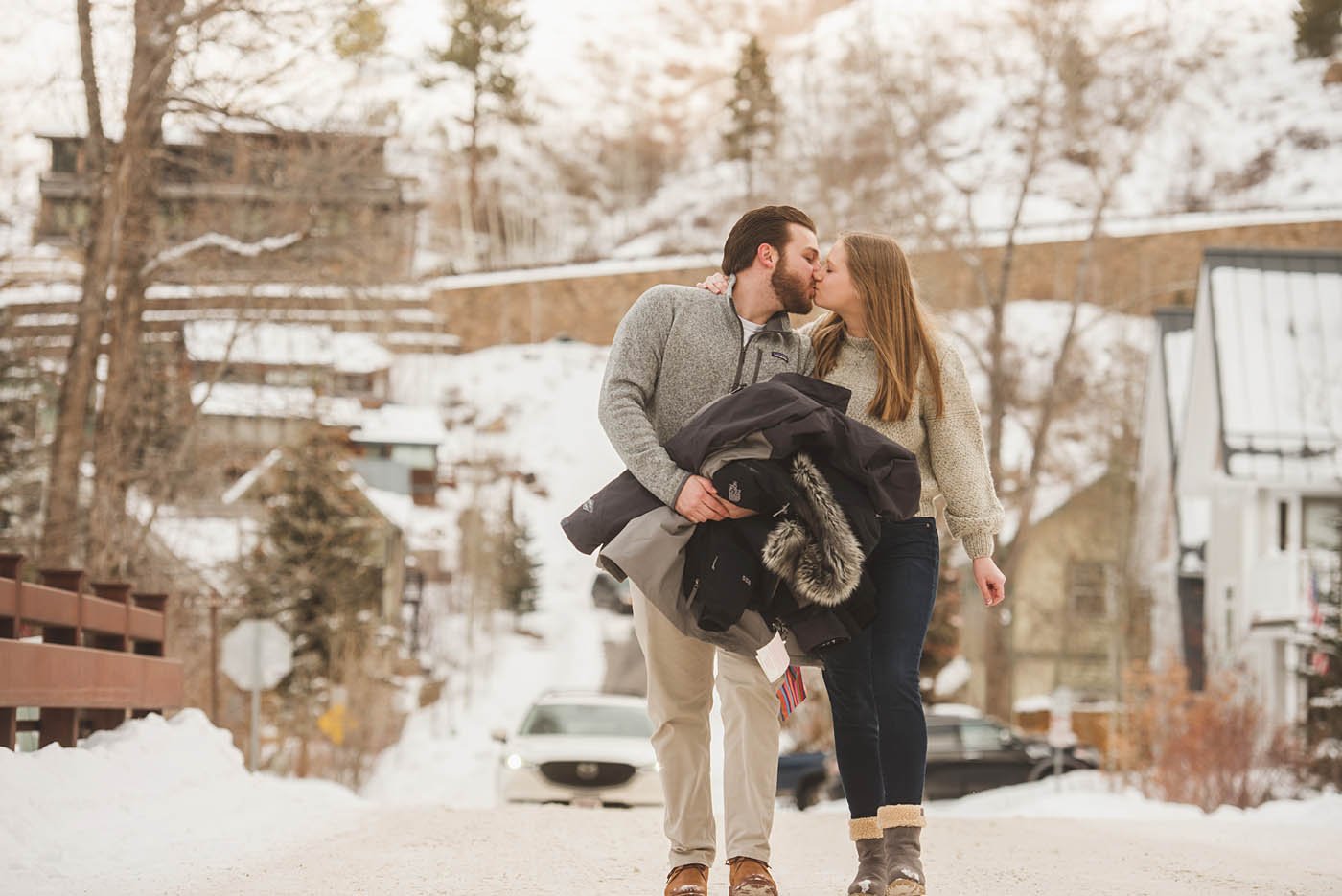 kissing and walking