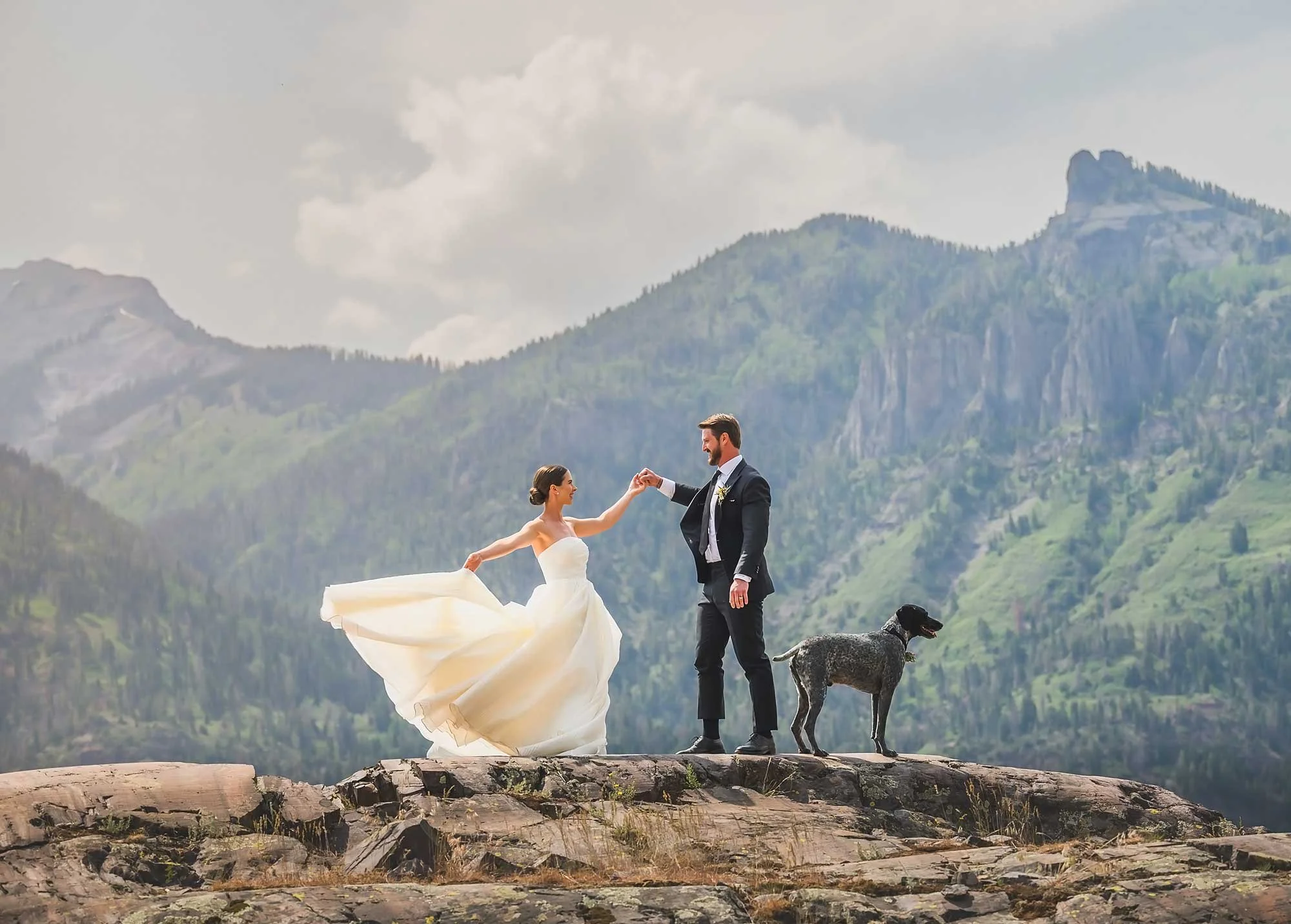 All-inclusive Telluride elopement with off-road access and mountain views