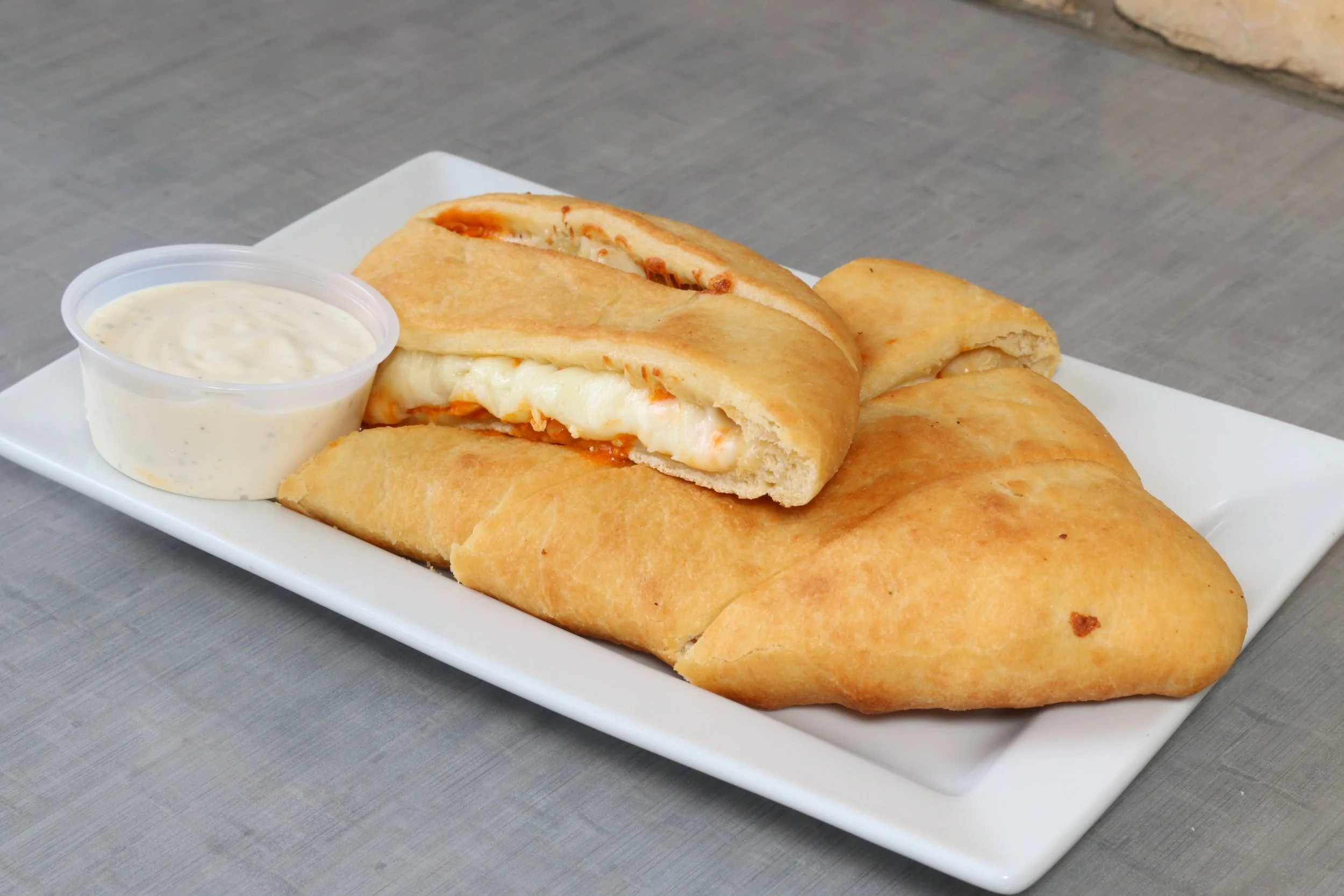 Station34PizzaPub_BuffaloChickenCalzone.JPG