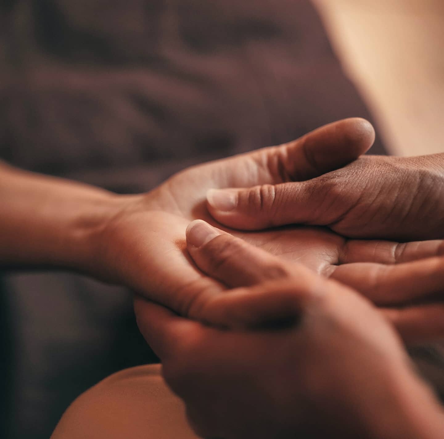 The power of touch...

Never underestimate the healing power of touch. It helps release thoes happy endorphins which make everything so much better. Massage isn't just about relaxation and stress relief but sometimes it's about connection. A good mas