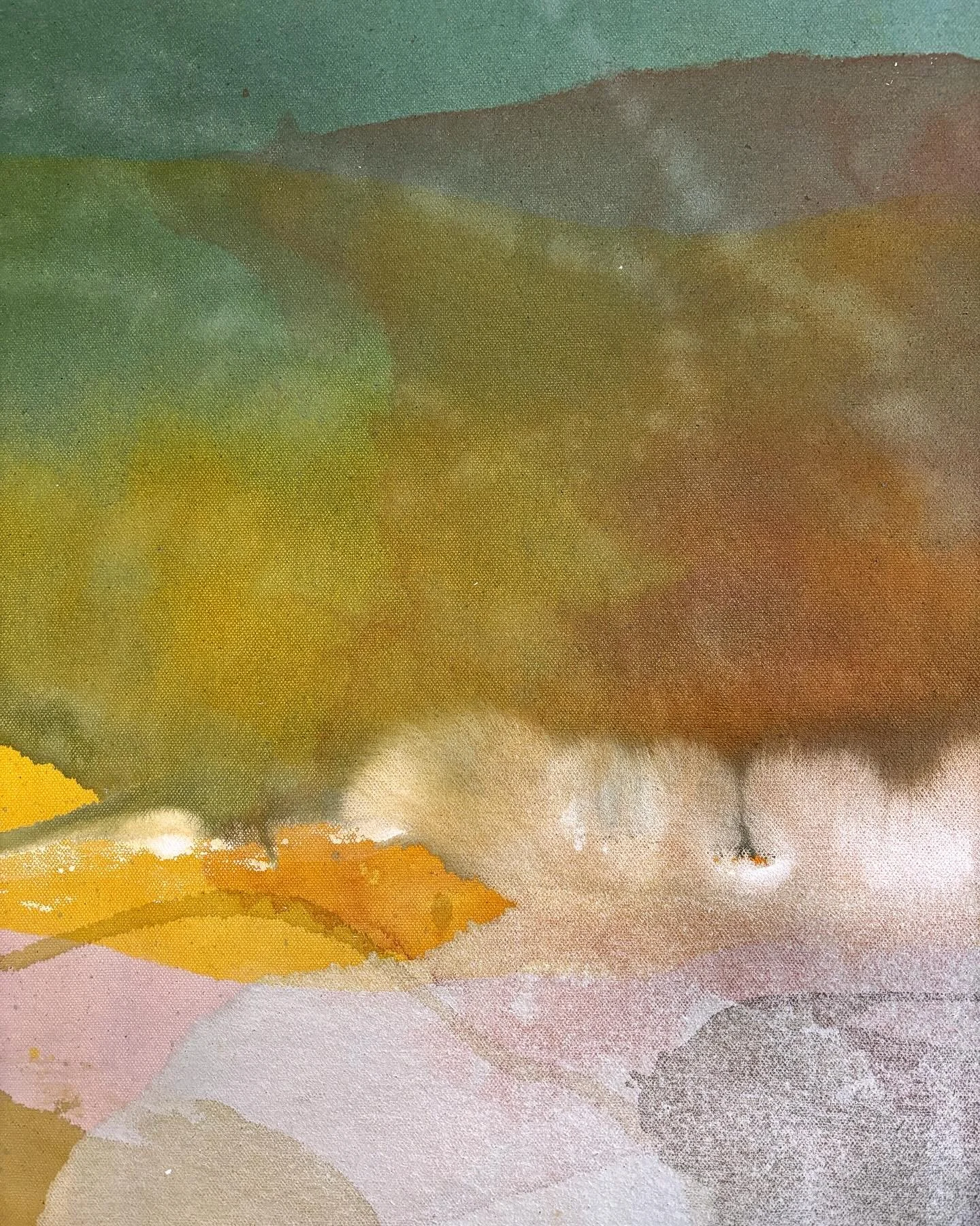 Life lately 🌼 been working hard on a new body of work this summer. Thankful to have the time and space to start new pieces and finish old works