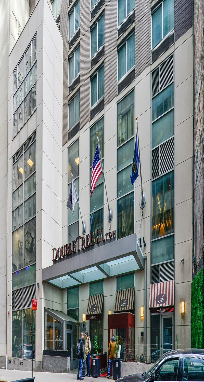 Hilton DoubleTree 8 Stone Street