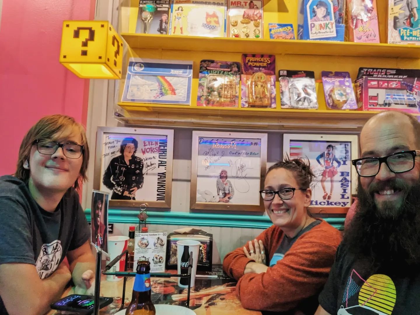 We had to make a stop at Totally 80's Pizza for the best GF pizza in the US  before leaving Colorado. 
#totally80s #pizza #gf #glutenfree #fortcollins #colorado #bohemianbyandyandnancy