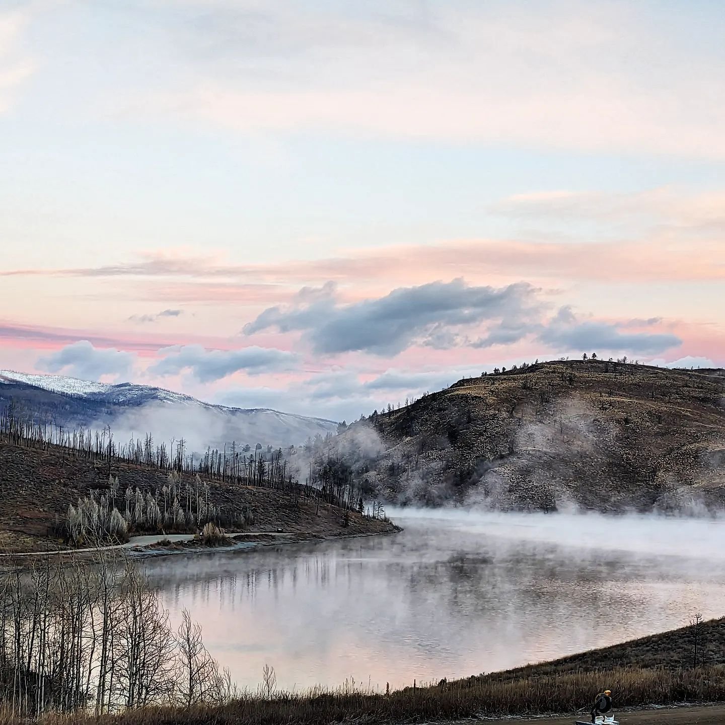 Good morning from a chilly Colorado
#colorado #nomadic #nomad #sunrise #bohemianbyandyandnancy