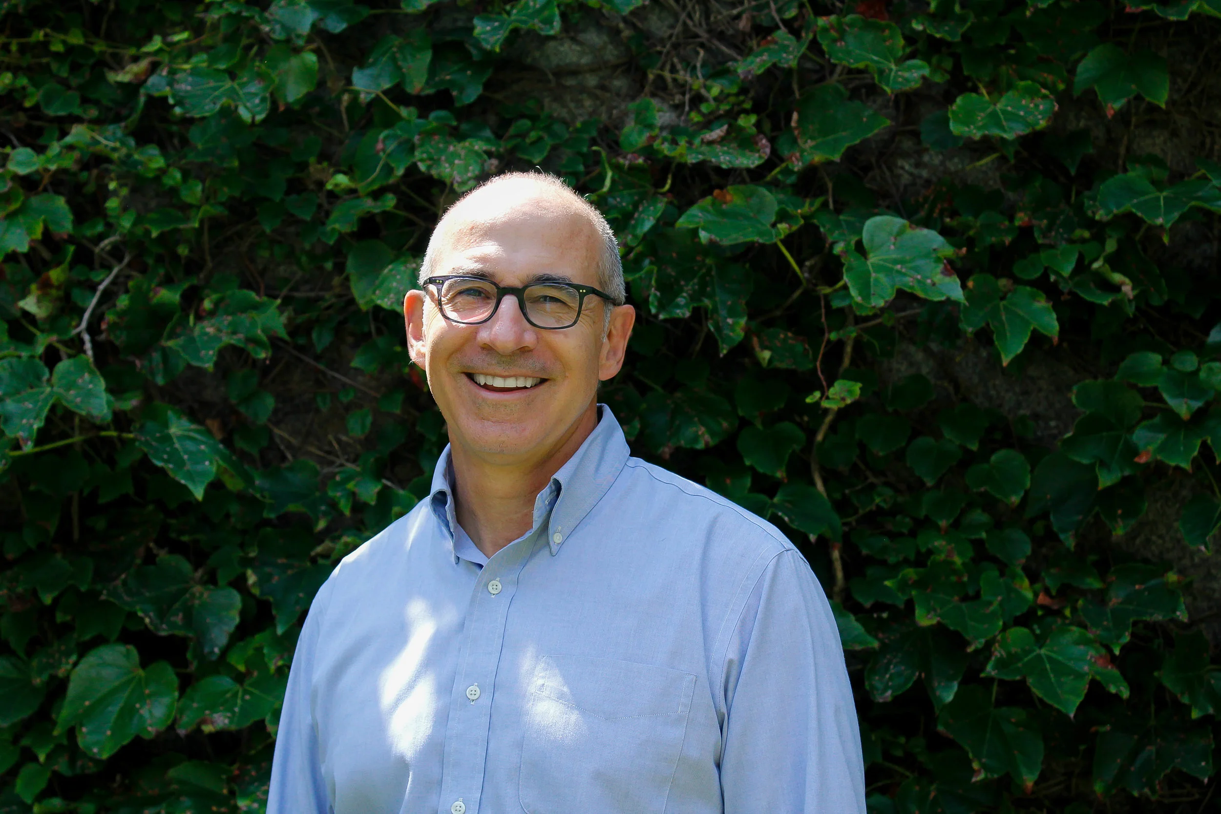 Dr. Arnold leads a broad clinical and translational research program on Alzheimer’s disease and other neurocognitive disorders of aging. His major interests include clinicopathological correlation studies of molecular markers in human cerebrospinal fluid and postmortem brain tissue, the discovery and validation of biochemical biomarkers for diagnosis and staging of neurodegenerative dementias, and the design and conduct of novel, early phase and proof-of-concept clinical trials. Specific topics of interest in Alzheimer’s disease include laboratory and clinical research studies of brain insulin resistance and cellular metabolic dysfunction, proteomic analyses in brain tissue and cerebrospinal fluid with clinical correlation, and the neurobiological roots of neuropsychiatric dysfunction. Dr. Arnold’s work aims to accelerate therapeutics discovery and development for Alzheimer’s disease and related dementias with innovative mechanistic and biomarker-intensive clinical trials. After receiving his M.D. from Boston University, Dr. Arnold completed residency training in Psychiatry at the New York State Psychiatric Institute/Columbia Presbyterian Medical Center in New York, and residency training in Neurology at the University of Iowa Hospitals and Clinics in Iowa City. He also completed fellowship training in Behavioral Neurology / Cognitive Neuroscience and was a post-doctoral associate in Neuroanatomy in Iowa. Dr. Arnold is board certified in both neurology and psychiatry. After his training, Dr. Arnold joined the faculty at the University of Pennsylvania where he was Professor of Psychiatry and Neurology until his move to MGH in 2015. At MGH, Dr. Arnold is leading the Interdisciplinary Brain Center, a new collaboration of the Departments of Neurology. Psychiatry and the Martinos Center for Neuroimaging. Its mission is to facilitate the discovery, development, and implementation of promising therapeutics and associated diagnostics for individuals with complex brain disorders that affect cognition, behavior and emotion. Alzheimer's disease and related disorders are major disease interests of the Interdisciplinary Brain Center.
