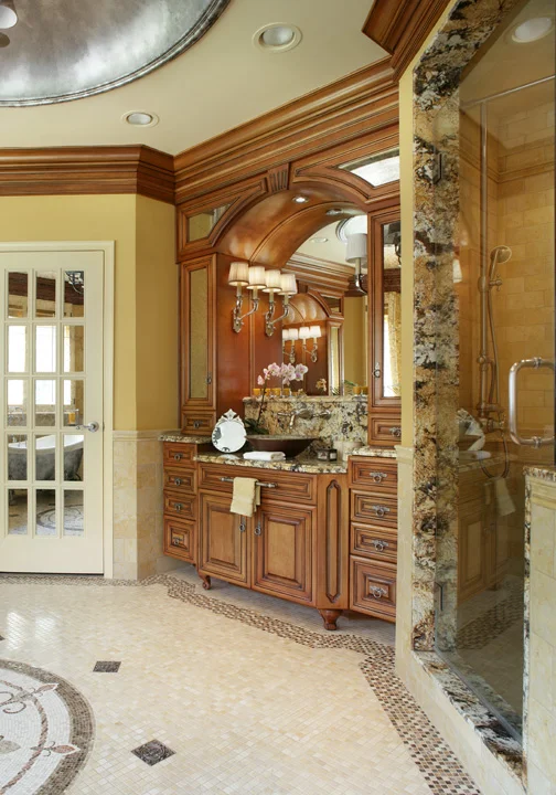 6.2-MBath. shower & vanity..jpg