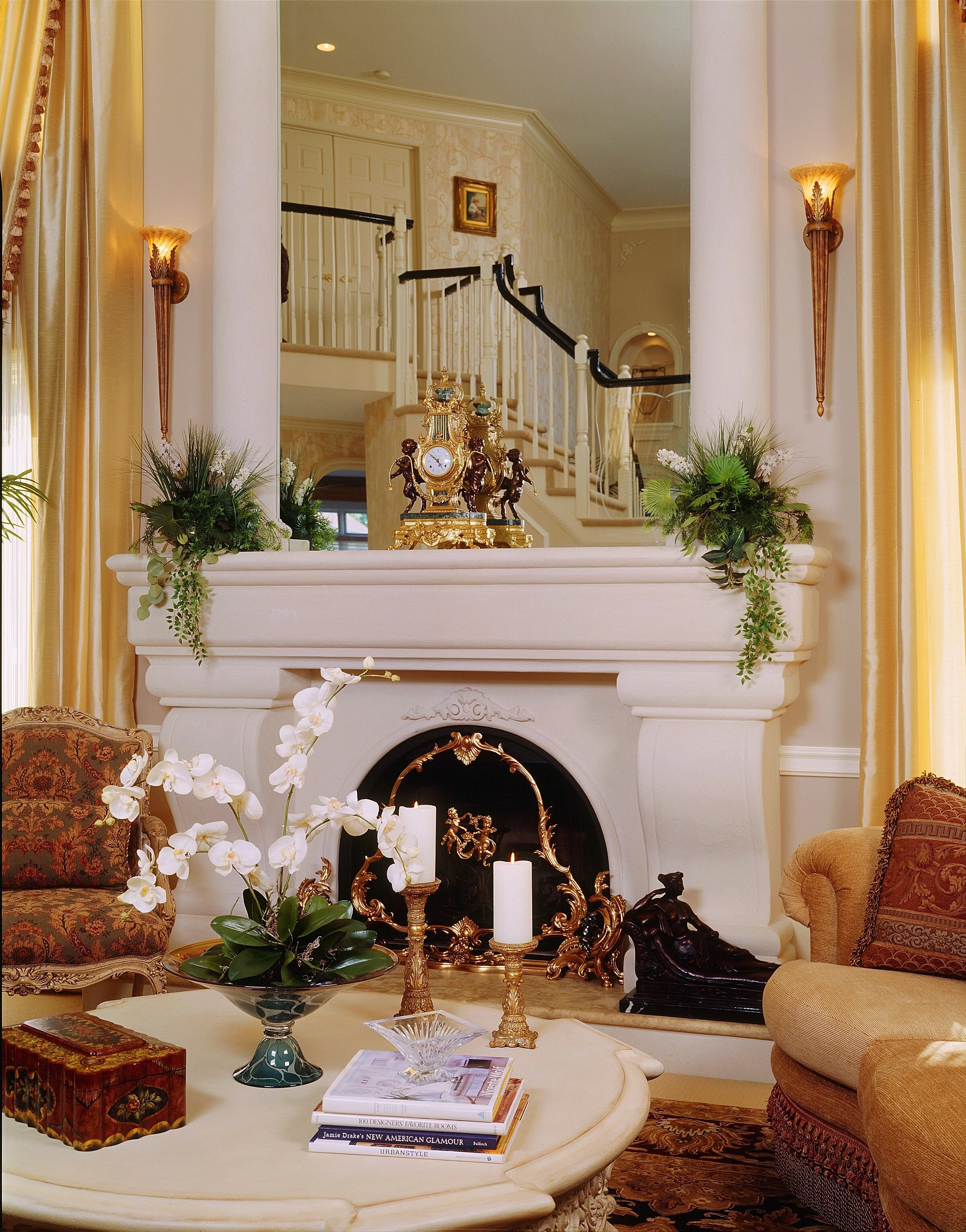 7-06 NAPOLI GREAT RM FIREPLACE BY DAVID VAN SCOTT.JPG