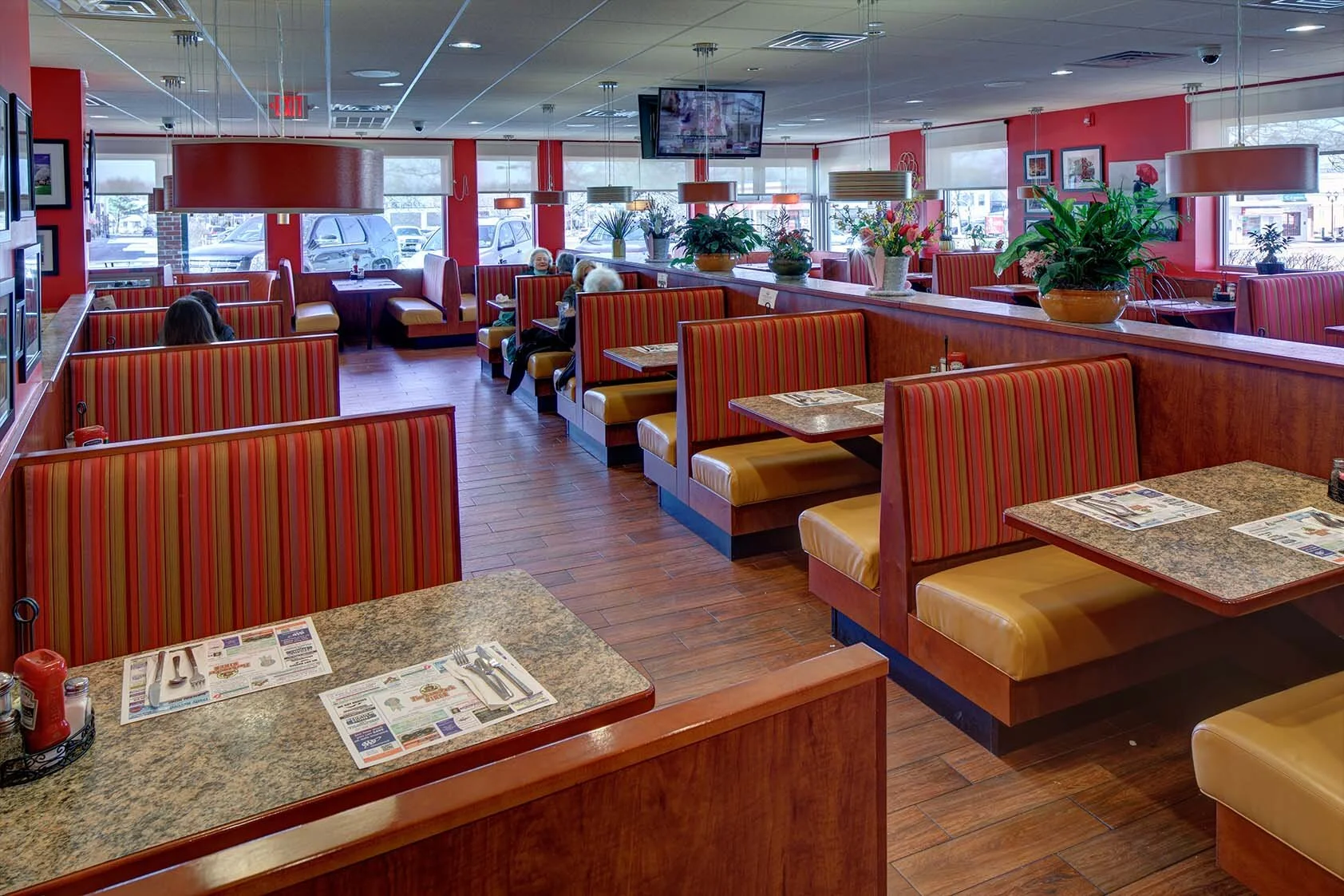 3. New center seating to front..jpg