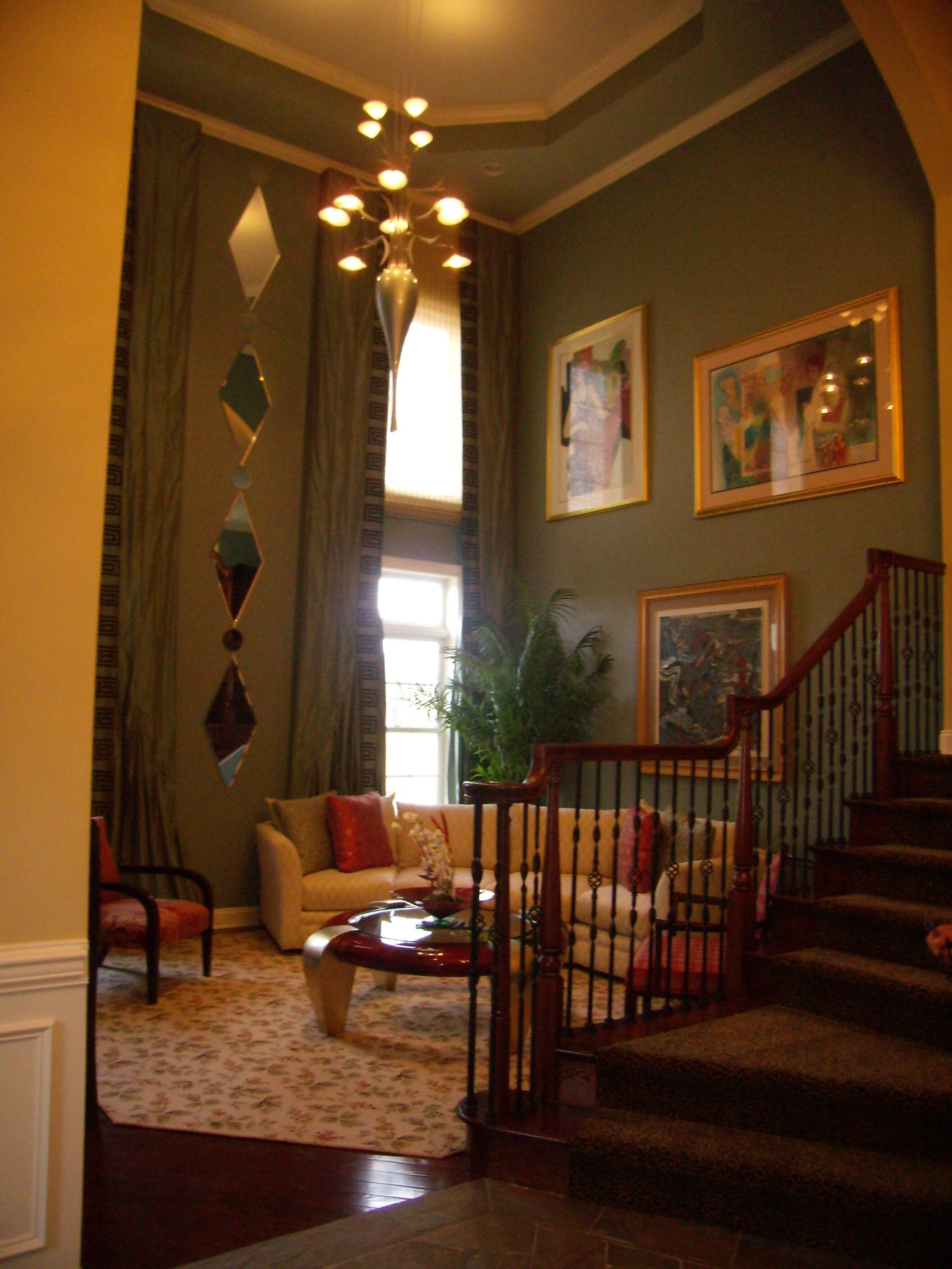 LR view from foyer - dark.JPG