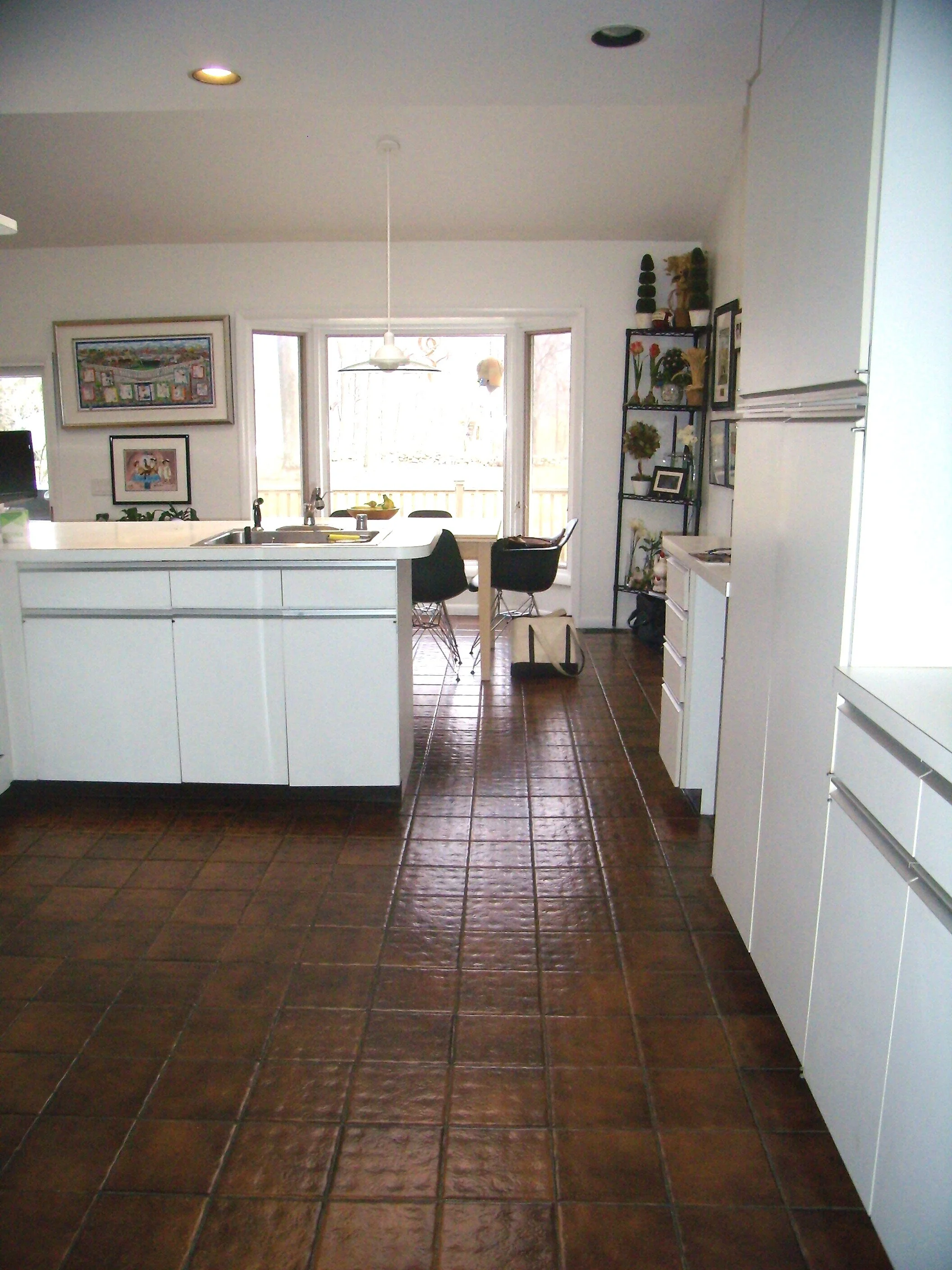 6A.+BEfore+kitchen+view+from+hall+to+rear.jpg