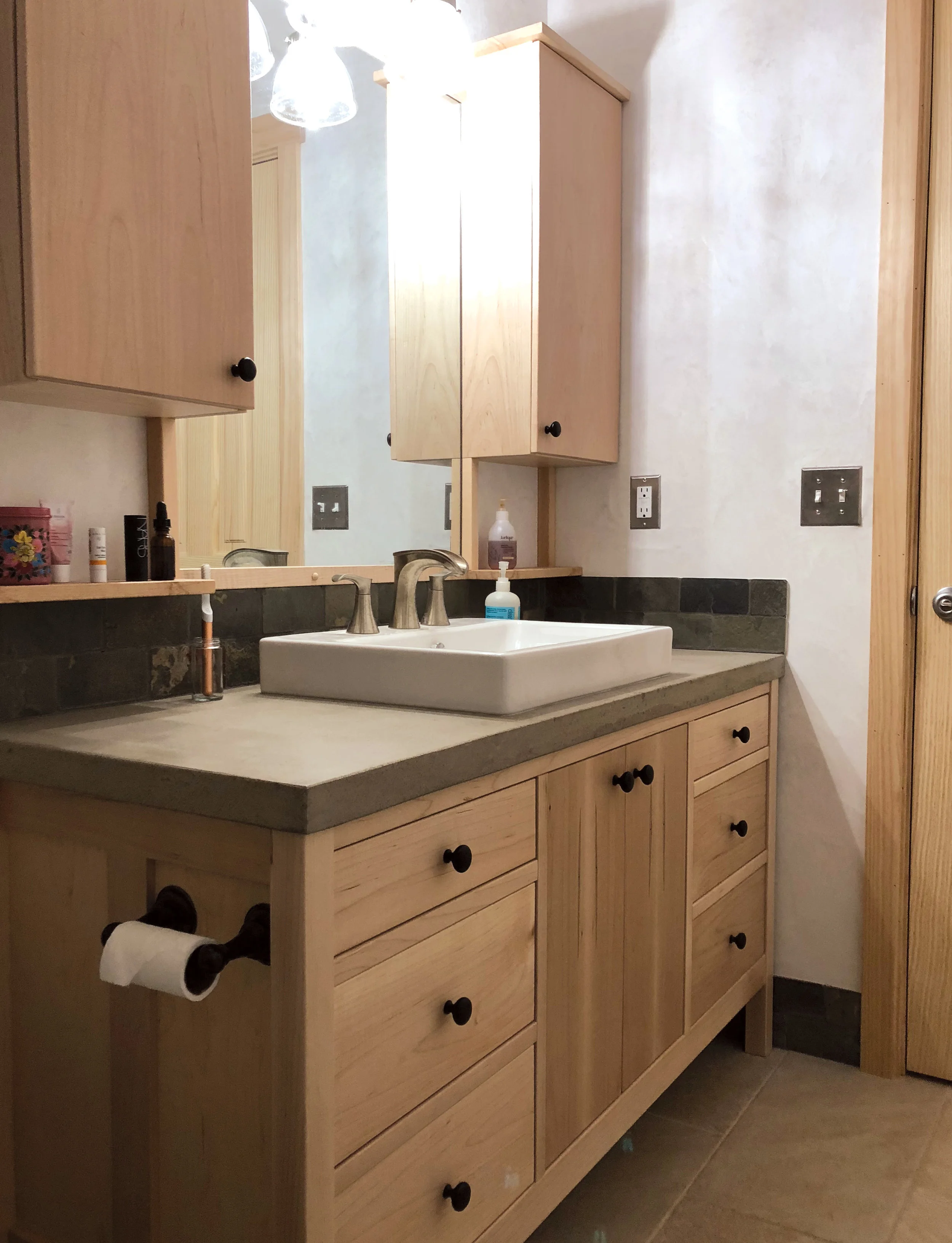 cabinets-IMG_4394.jpg