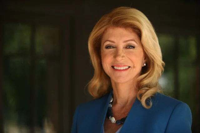 Wendy Davis headshot.jpeg