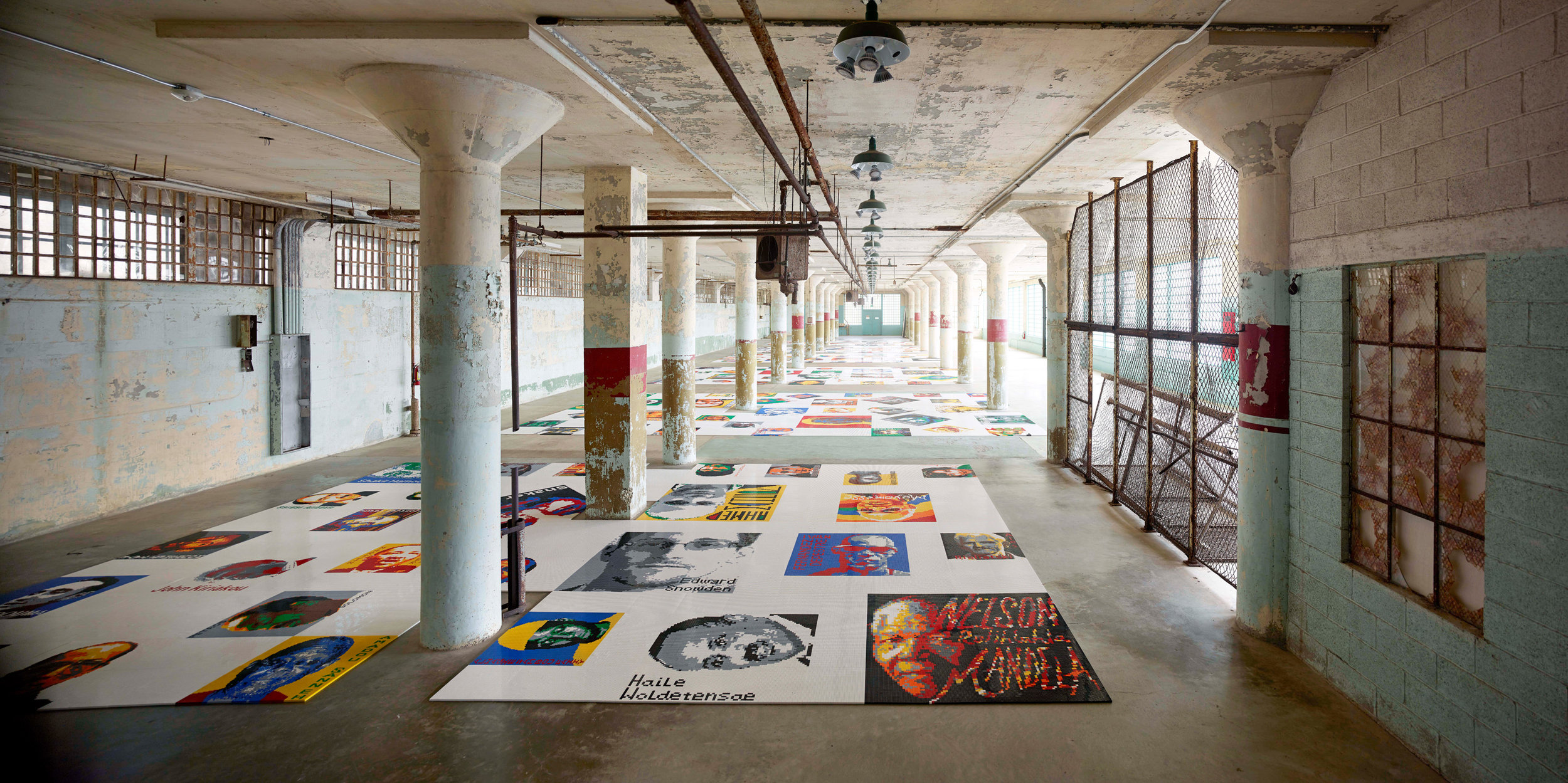 140918_Foresight_AiWeiWei_RDH_Pano_001_p.72-73.jpg