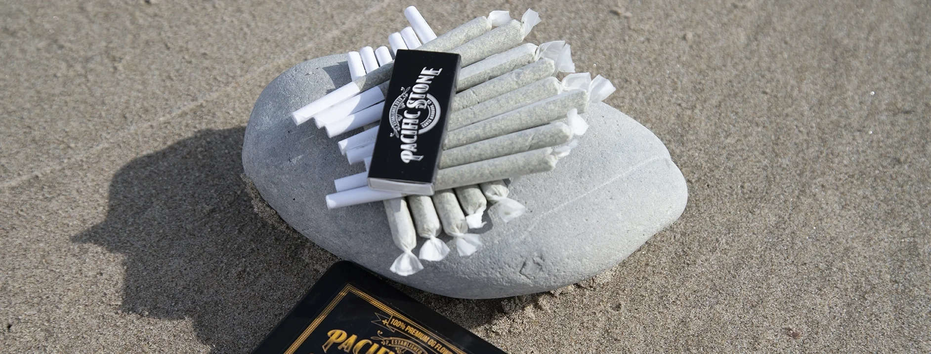 joints on rock.jpg
