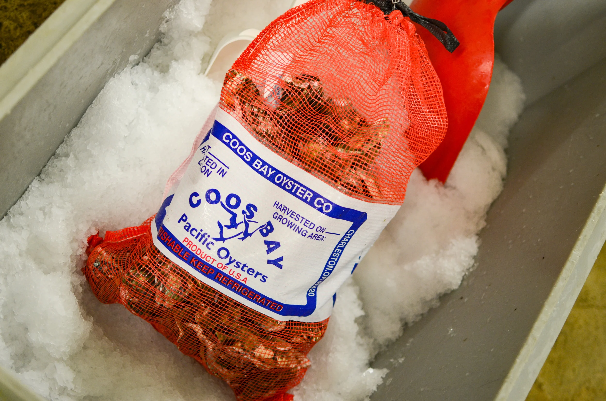 chuck-s-seafood-coos-bay-oysters-bag-full-bushel