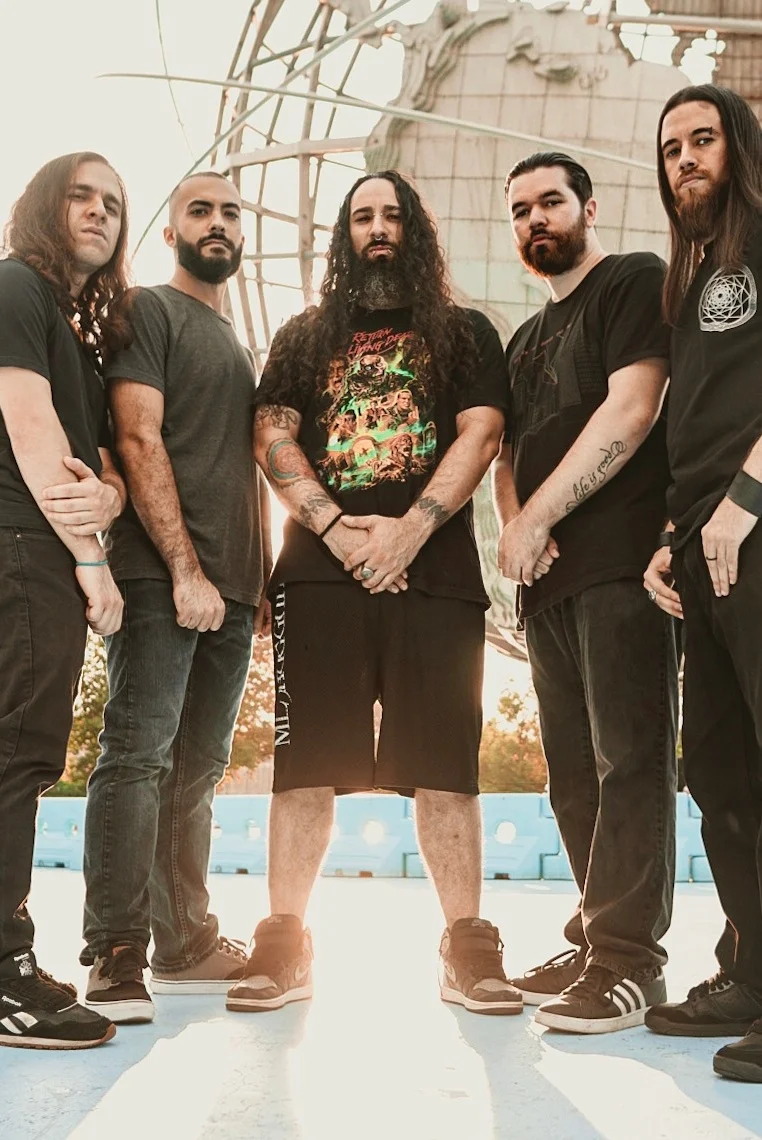 Divergence and Converging Communities 