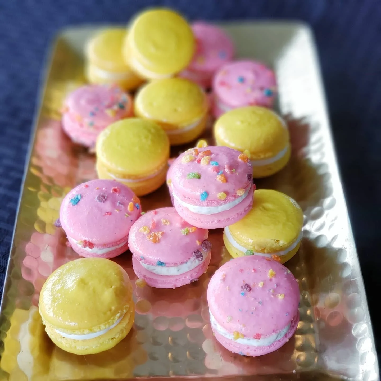 lilikoi fruity pebbles macarons.jpg