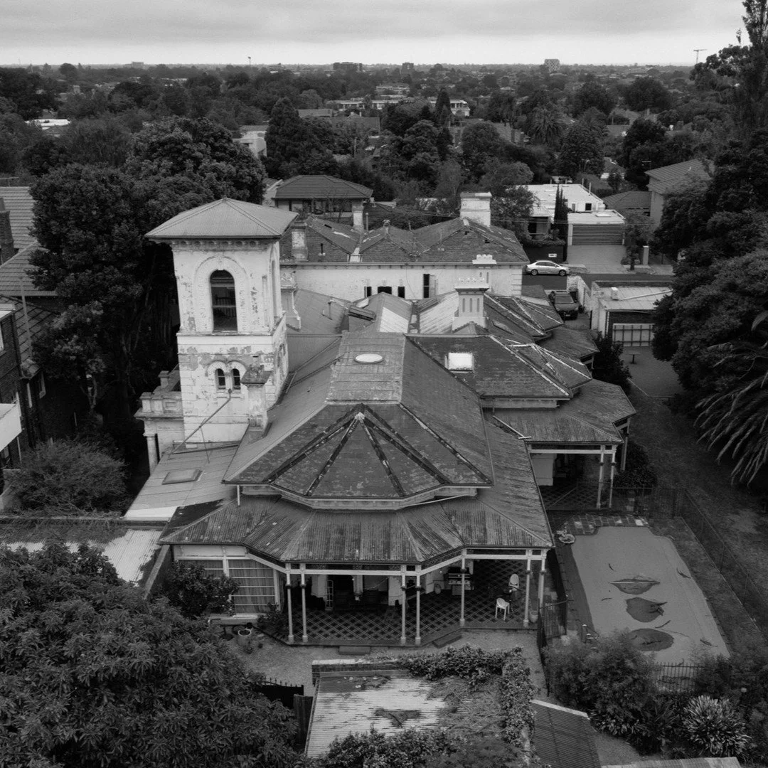 What a privilege to be working with such adventurous clients and talented team on this epic build.

Watch this space.

#mansion
#melbourne

@basisbuilders 
@connectplusps 
@flackstudio_ 
@florian____wild