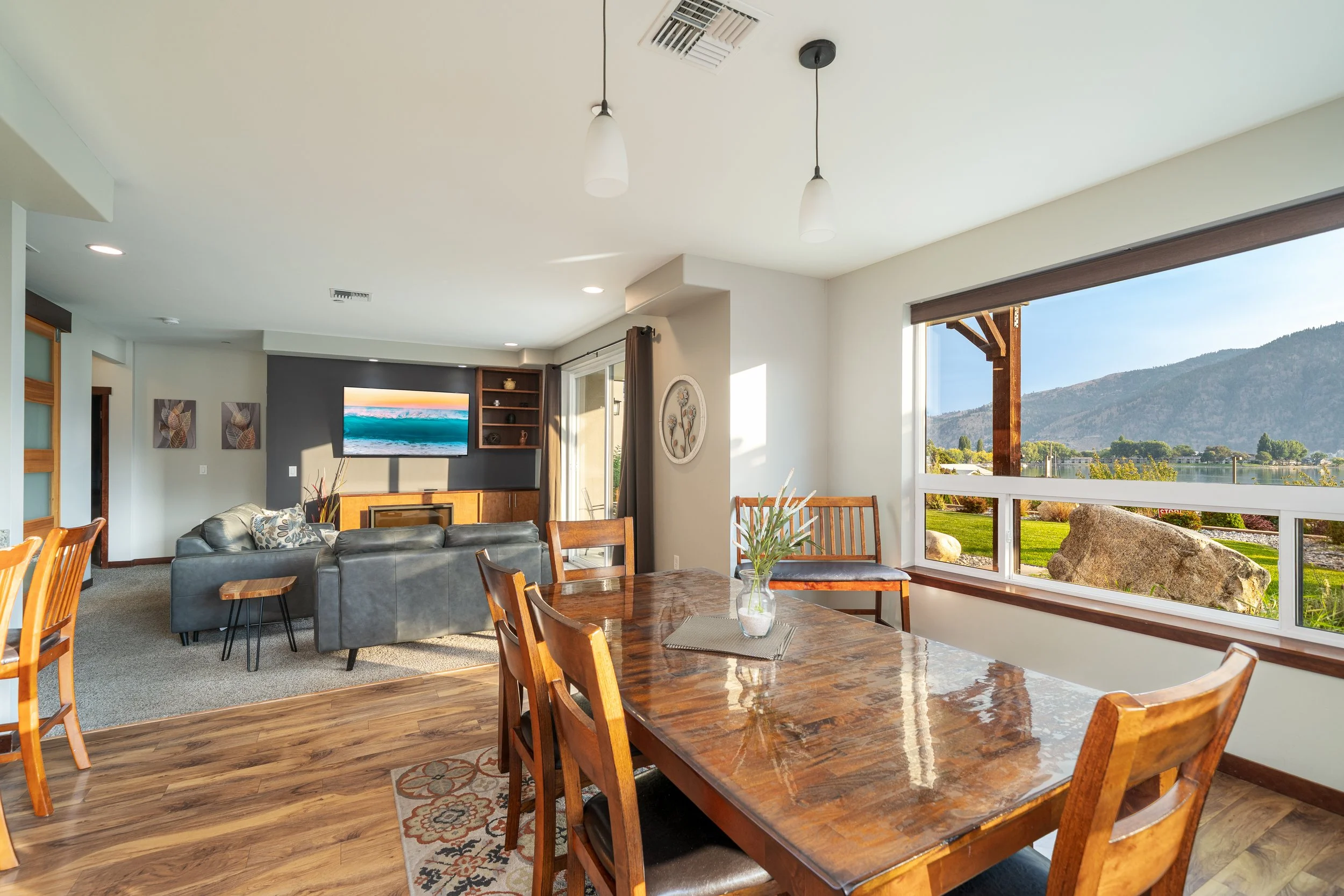 Wisteria dining 2025.jpg