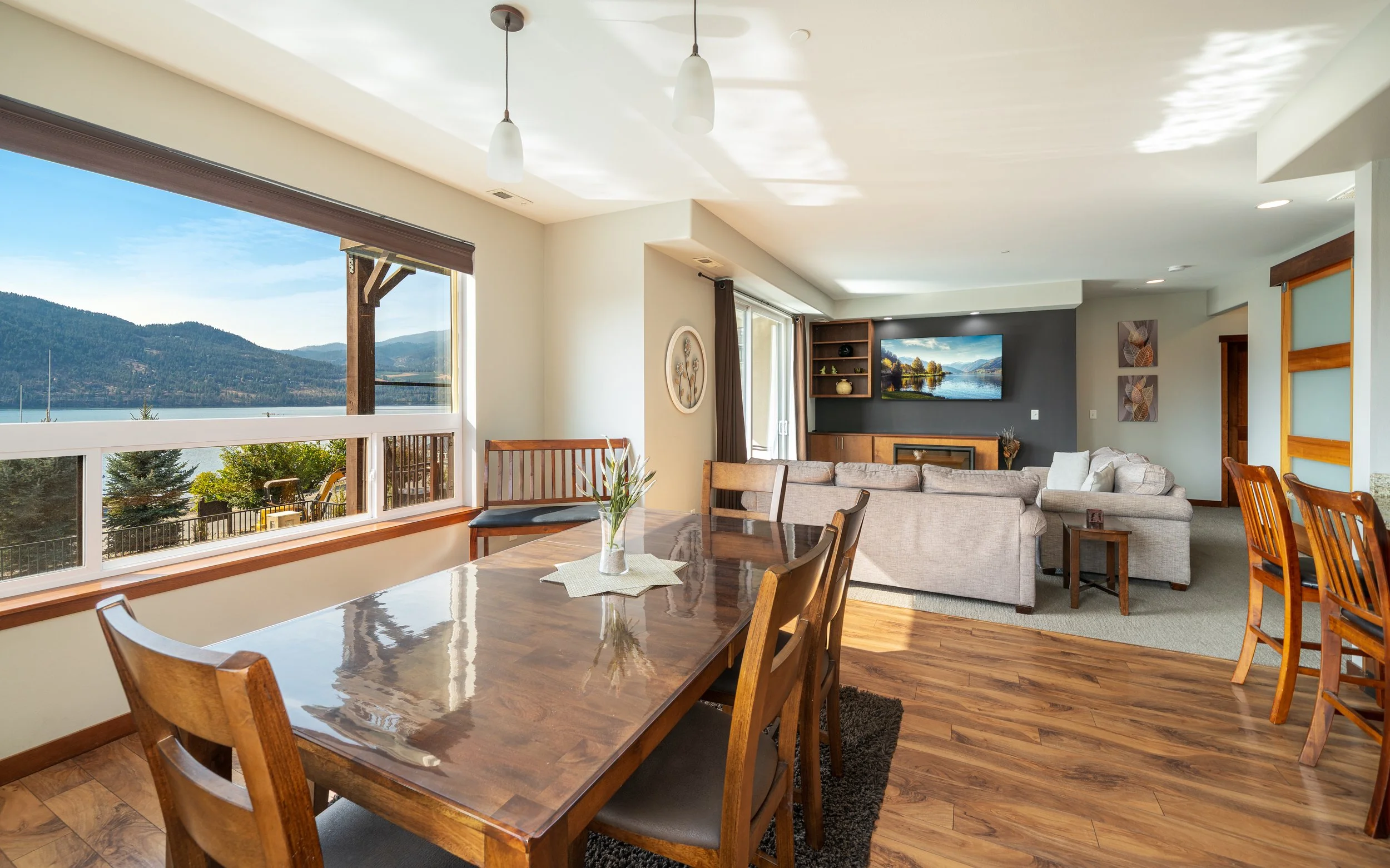 Manson Bay dining room 2025.jpg