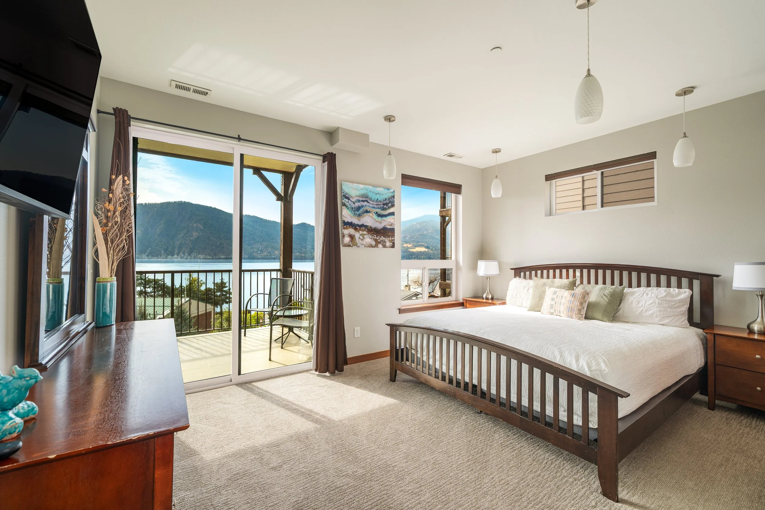 Manson Bay master bedroom 2025.jpg