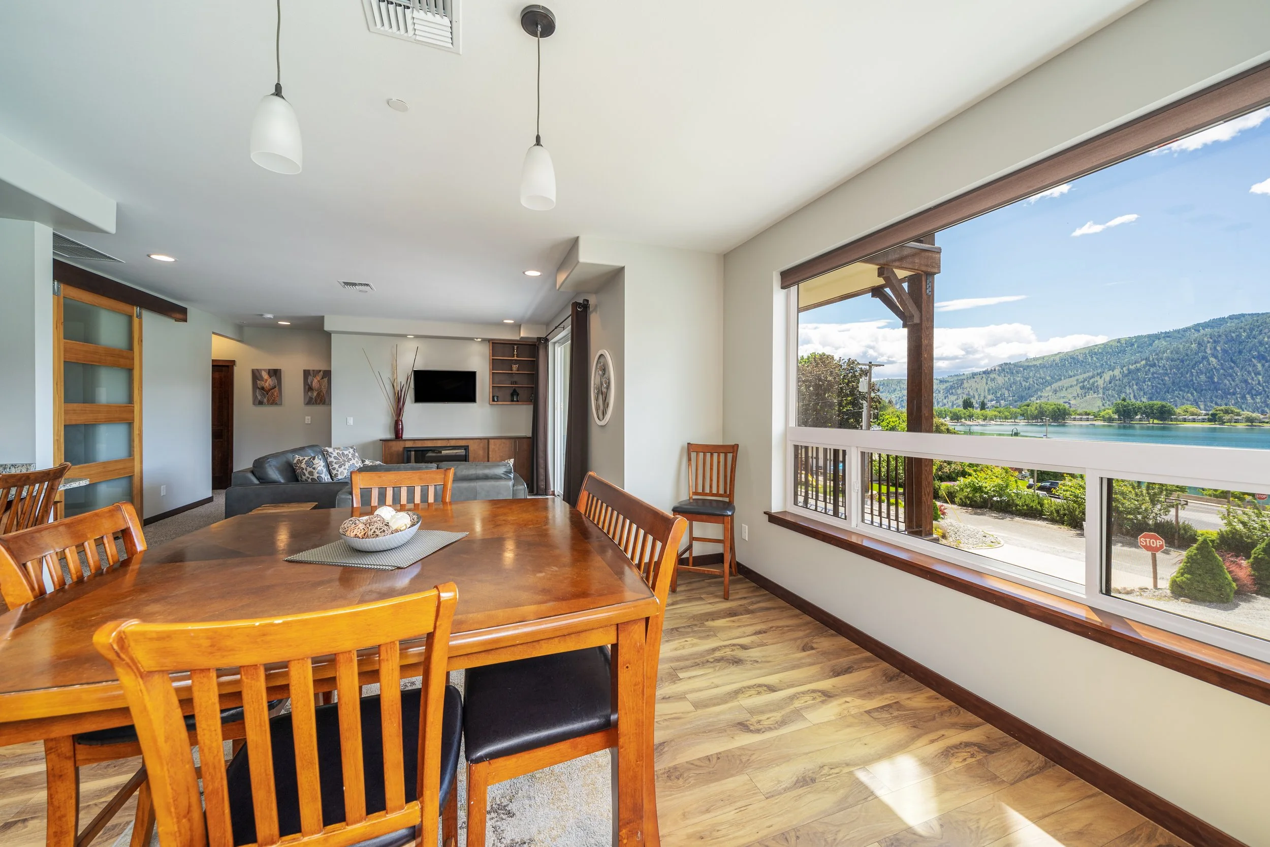 MEVR 2024 2nd level dining 2.jpg