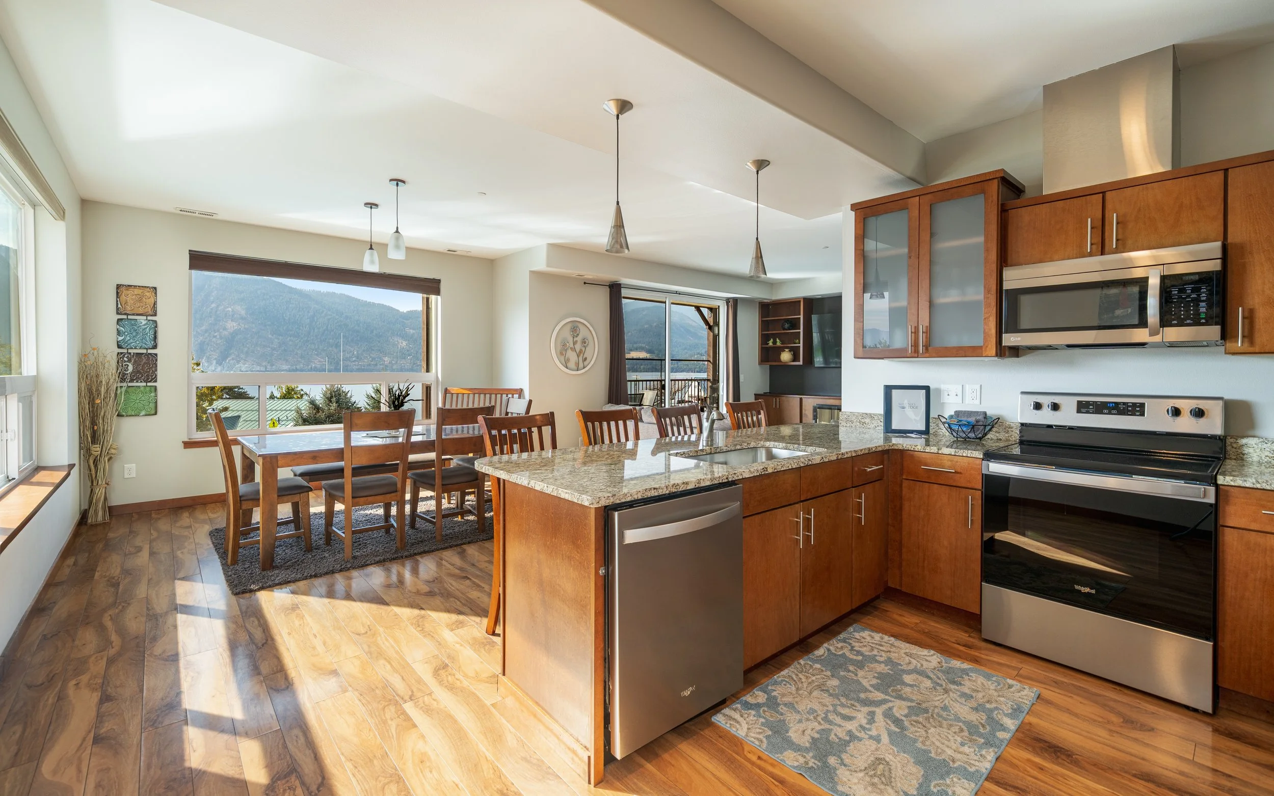 Manson Bay kitchen dining room 2025.jpg