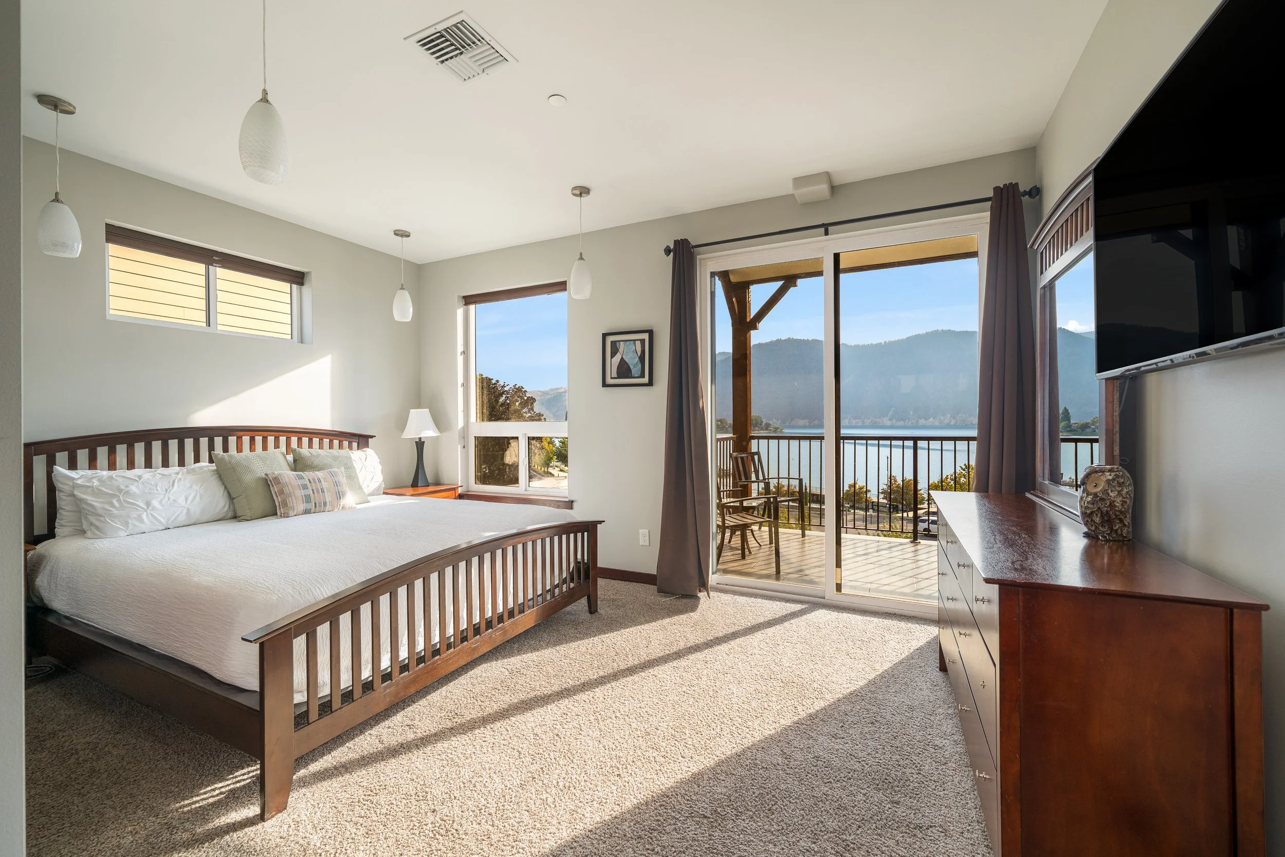 Apple Blossom Mast Bed.jpg