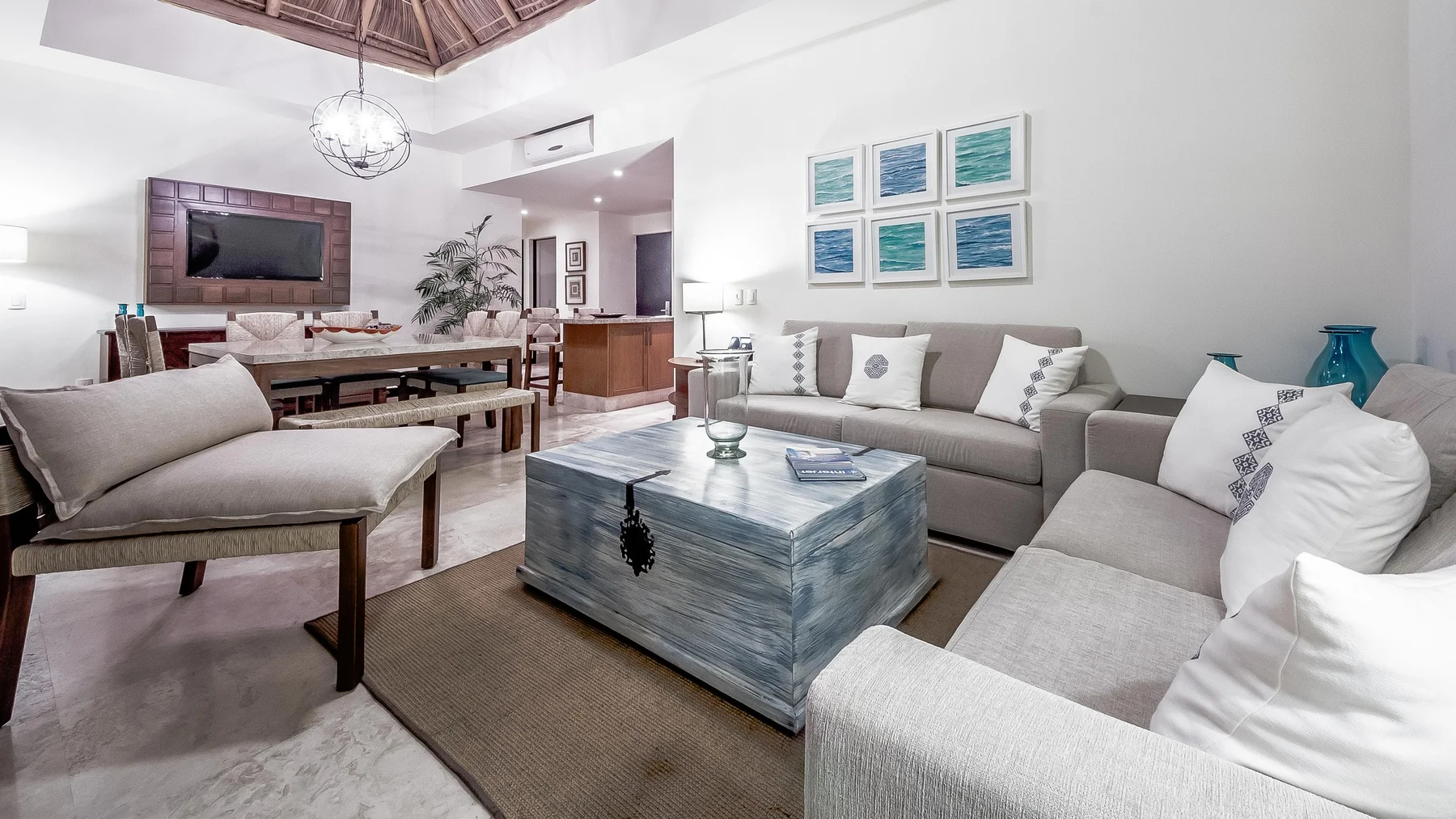 Master Suite 1.jpg