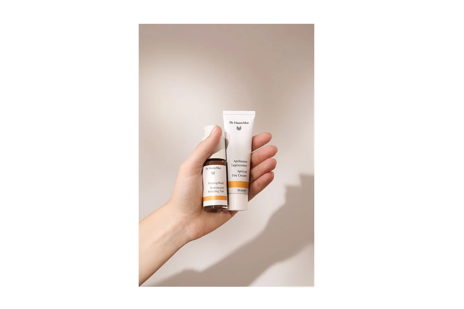 Apricot Day Cream 30ml Translucent Bronzing Tint 18ml.jpg