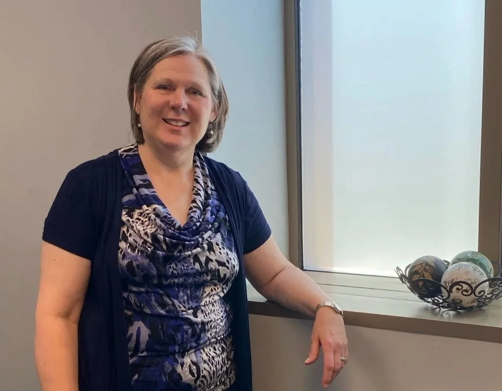 Therapist Spotlight: 

Meet Anne Obermeyer, LMFT, RPT

Anne is a fully licensed therapist at Healing Solutions who brings a deeply nurturing, gentle presence into her work with children, adults, &amp; families. She has a natural way of helping client