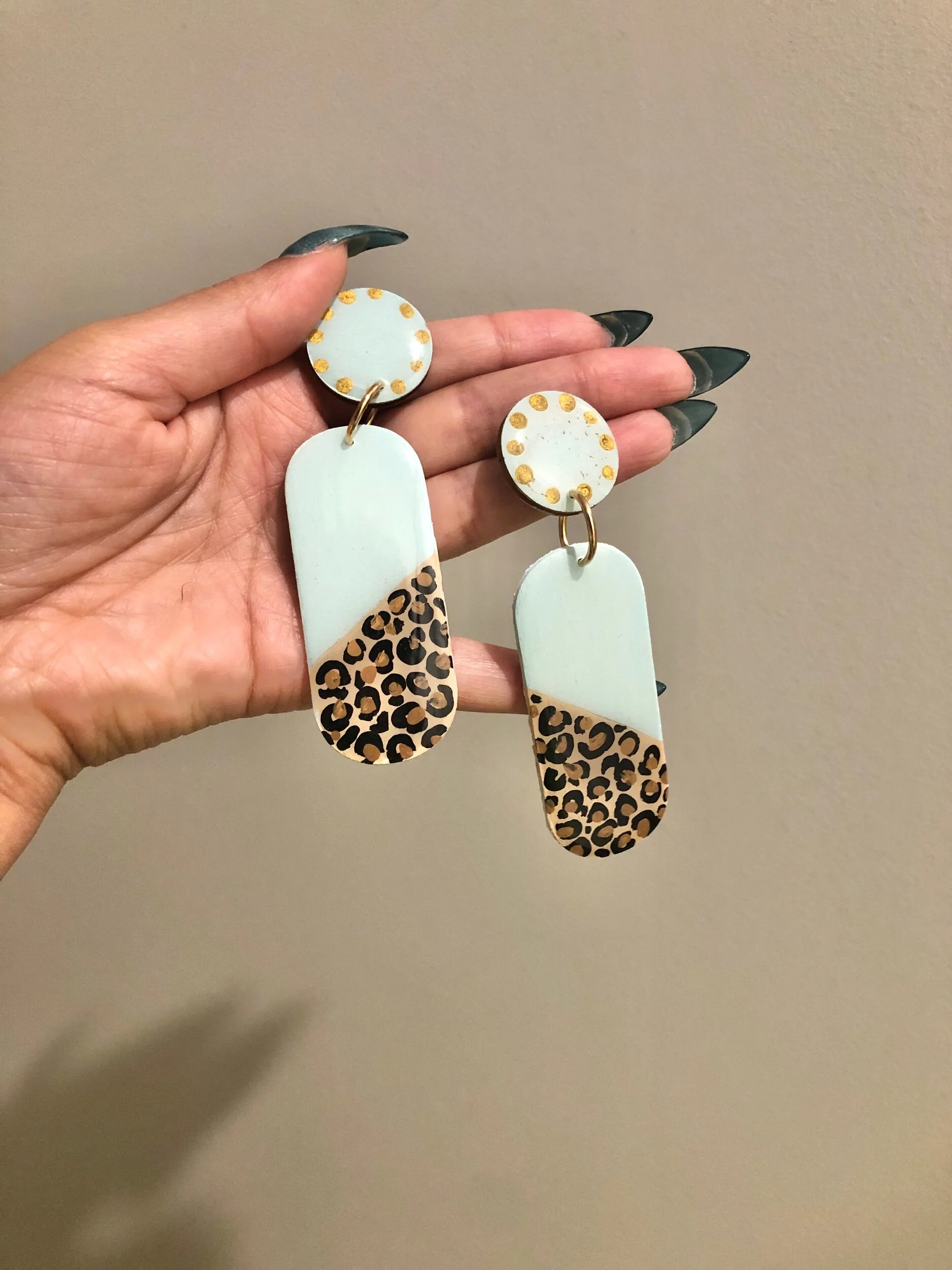 F063EDA5-77A1-4C11-A95B-DA8BF0D136CD