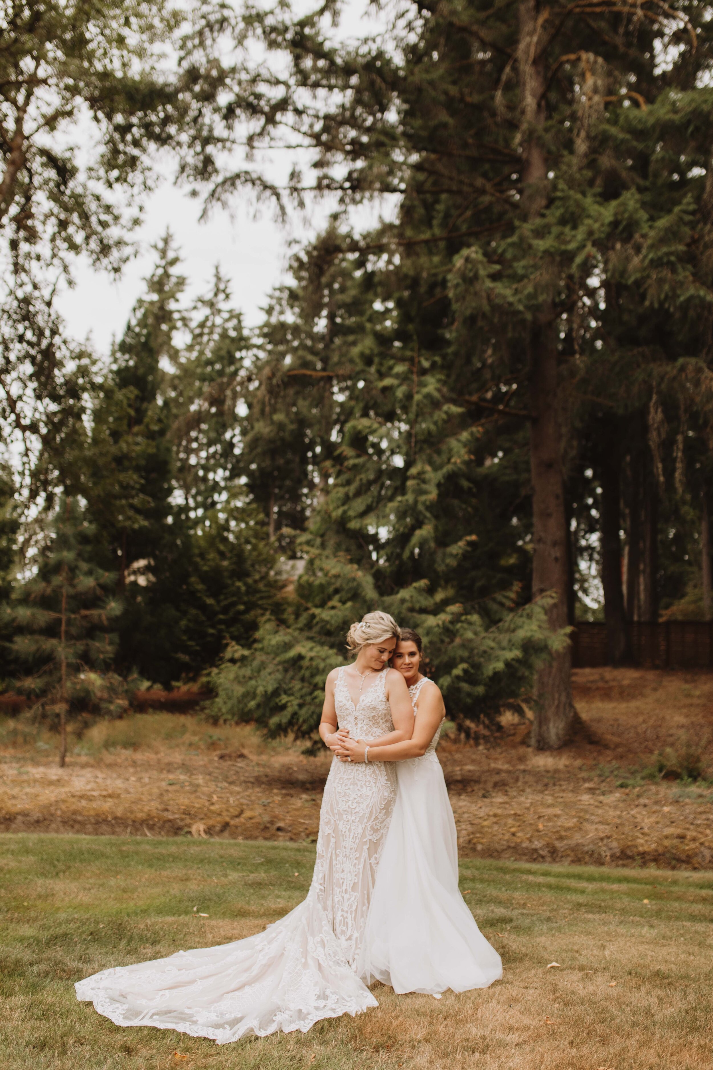 molly-alix-backyard-warren-oregon-wedding-2021-249.jpg
