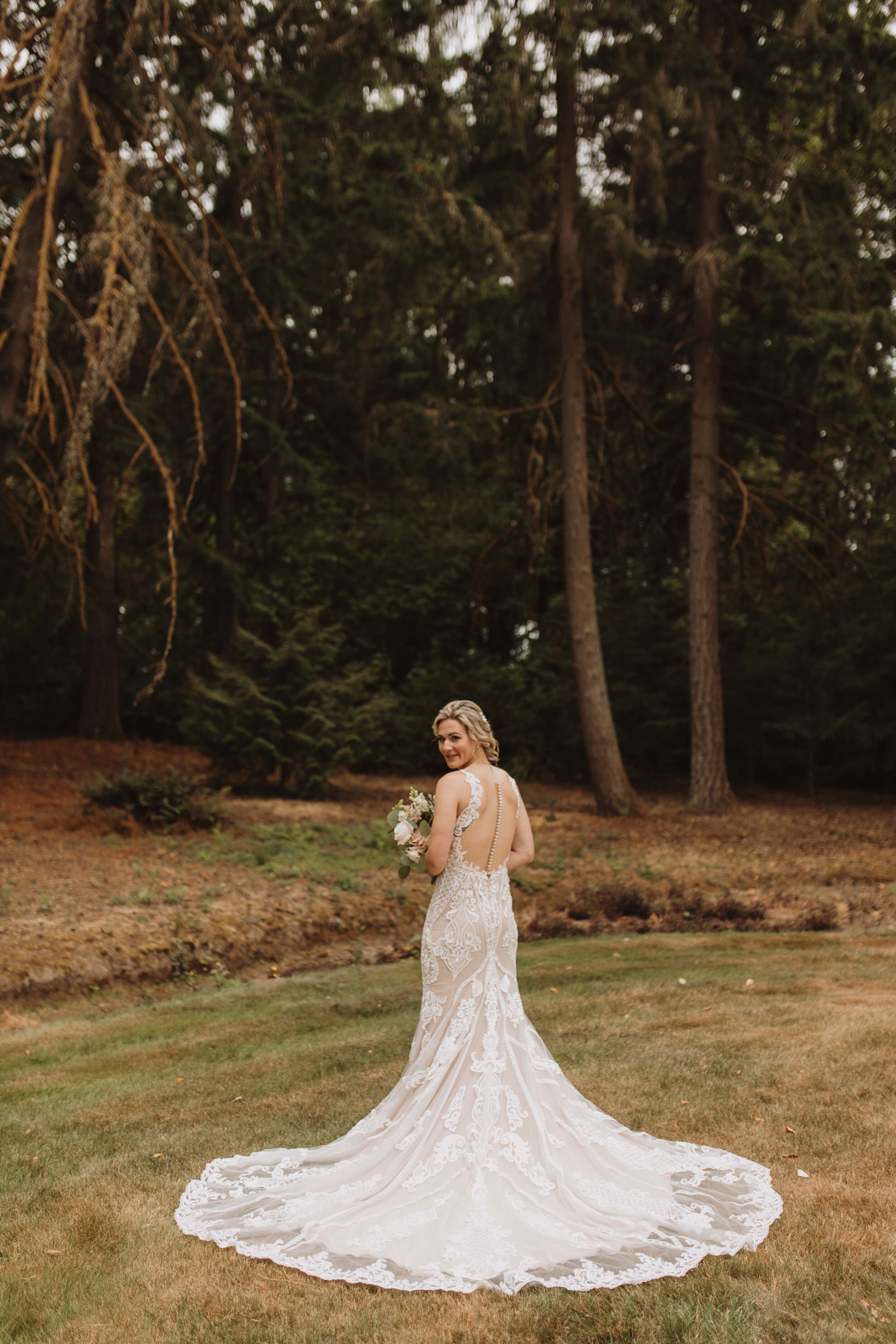 molly-alix-backyard-warren-oregon-wedding-2021-57.jpg