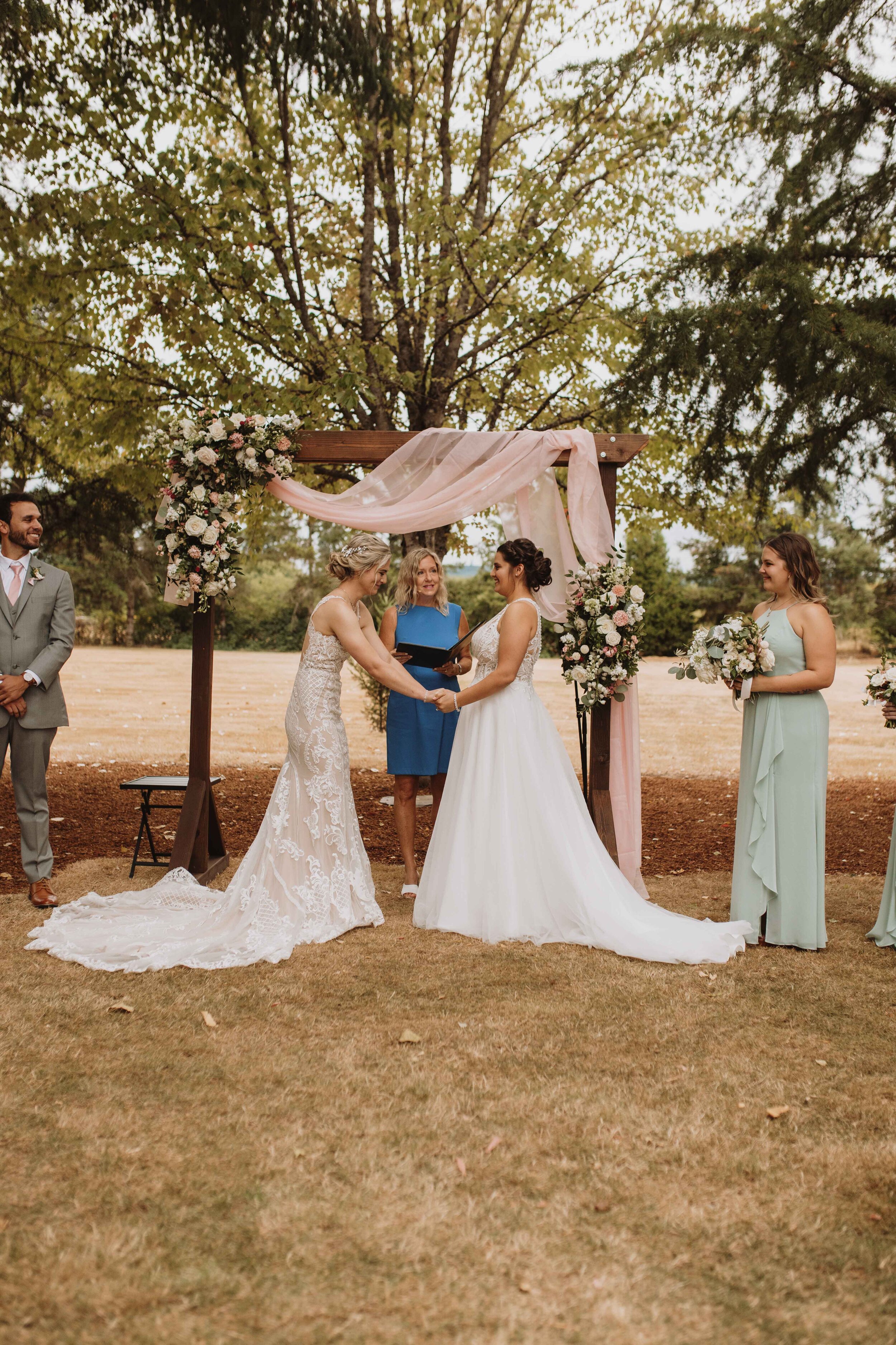 molly-alix-backyard-warren-oregon-wedding-2021-85.jpg