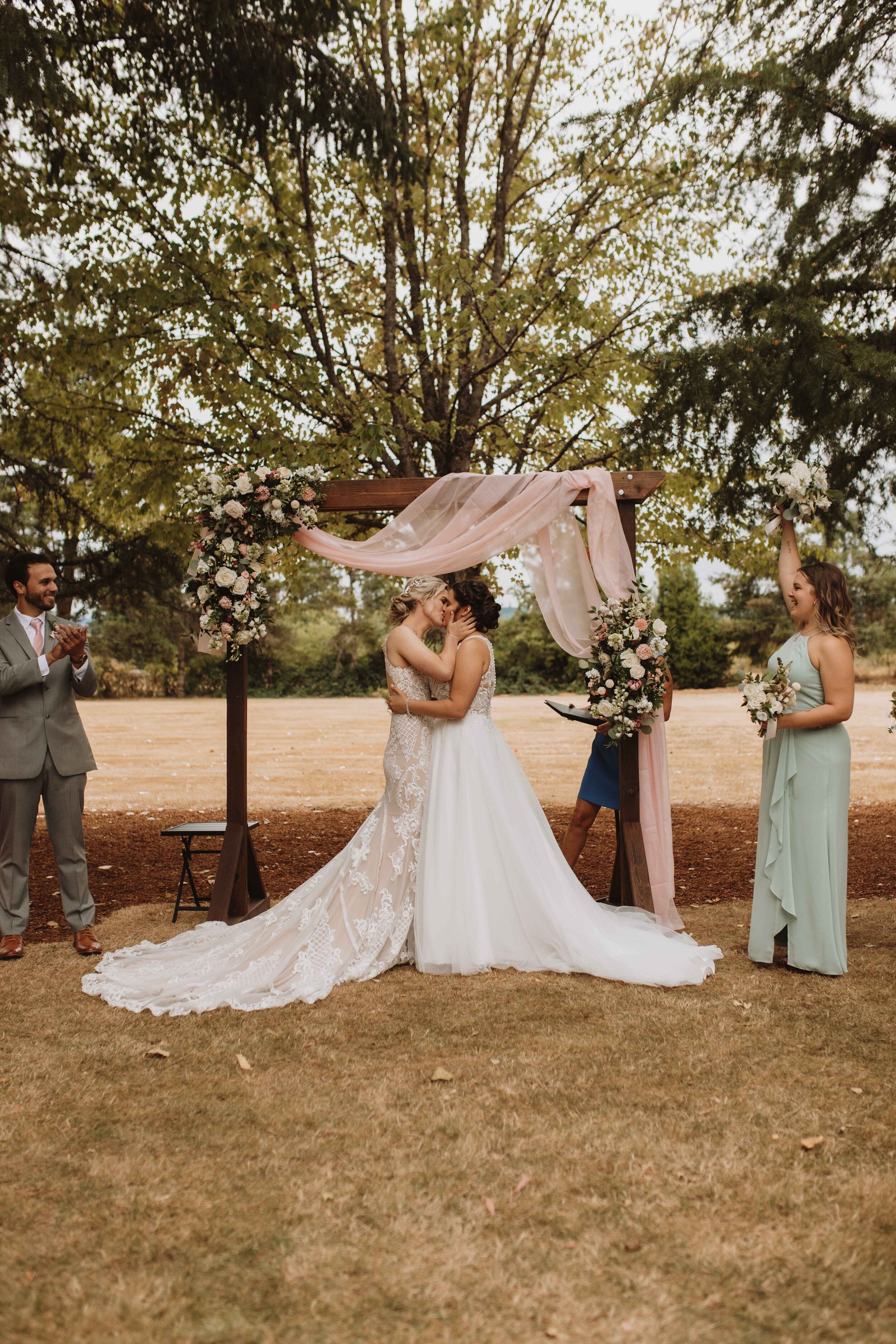 molly-alix-backyard-warren-oregon-wedding-2021-86.jpg