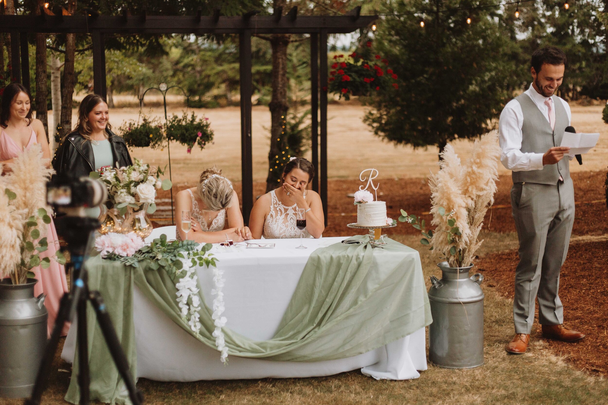 molly-alix-backyard-warren-oregon-wedding-2021-142.jpg