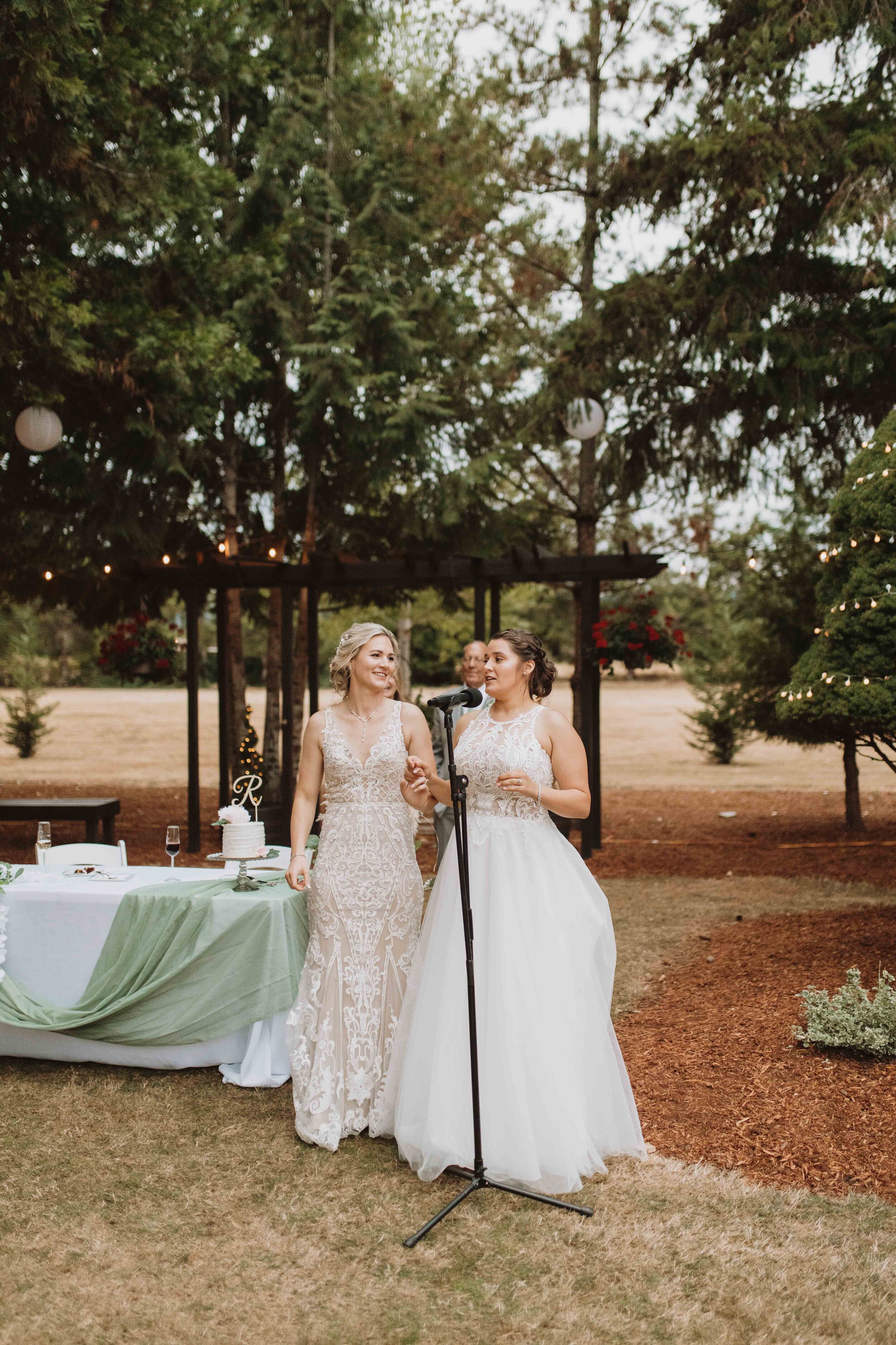 molly-alix-backyard-warren-oregon-wedding-2021-150.jpg