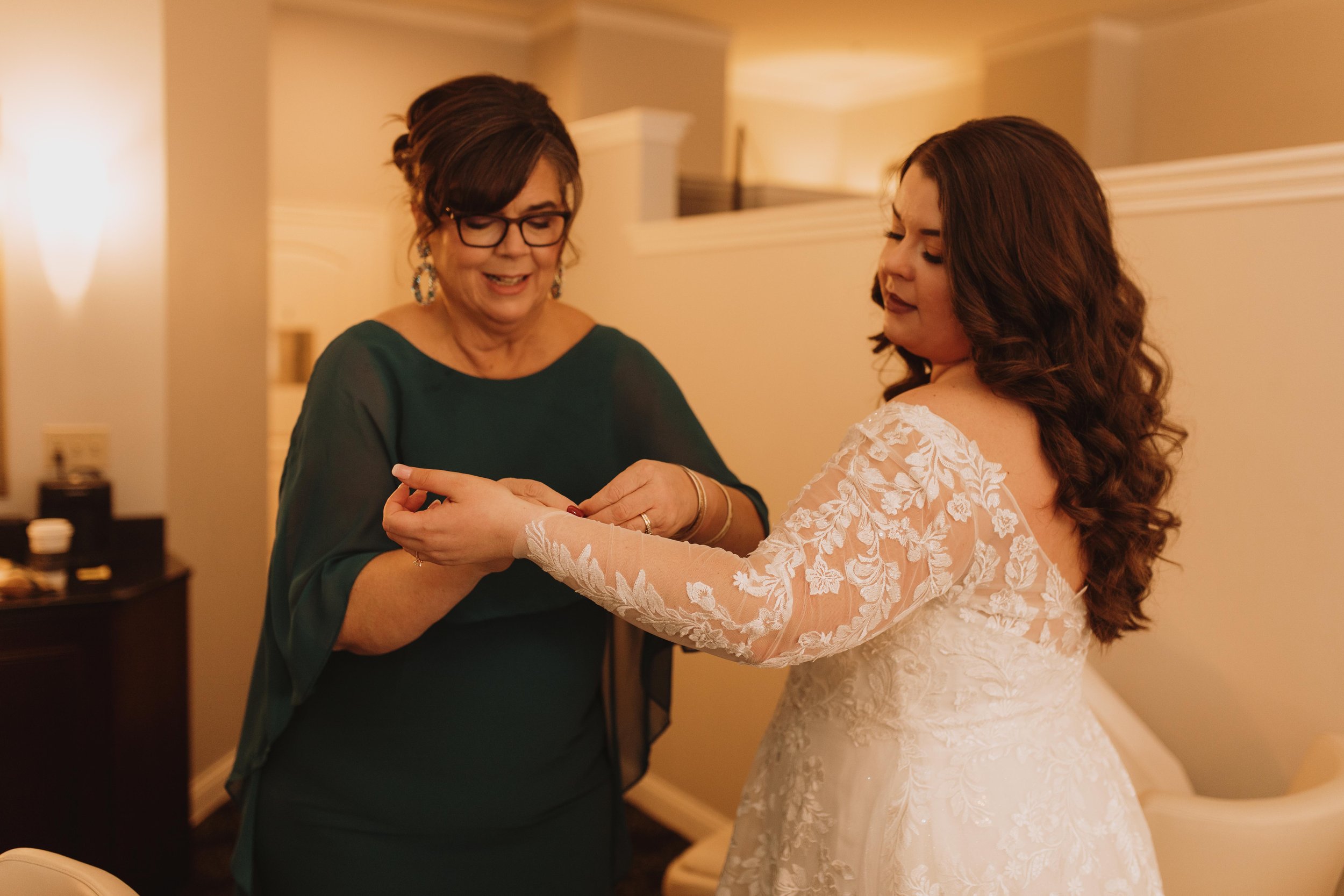 katie-anne-colin-portland-oregon-NYE-ballroom-wedding-2022-12.jpg