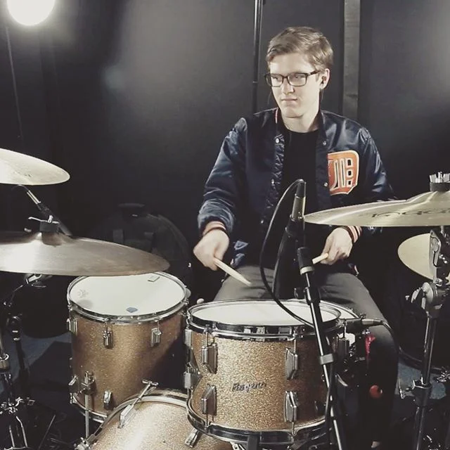 #vintage #jacket and #sparkle #kit #reppin #detroit #soul
.
.
.
#groove #music #drummer #beat #rhythm #unstoppable