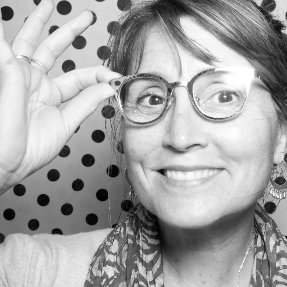 Lisa Arnold, Mosaicist / Multi-disciplinary Artist / Educator