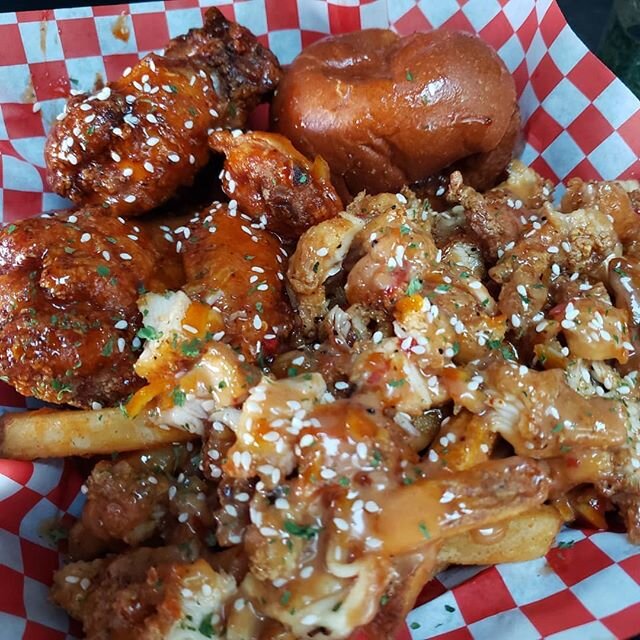 Carson we will be on 18523 Avalon Carson ca 90746 from 12-7pm. For pre orders or catering call us at (424)366-4572 or visit us at bellysslidersandwings.com .Delivery services available on @ubereats. Get 10% off your meal ANYTIME you come to the with 