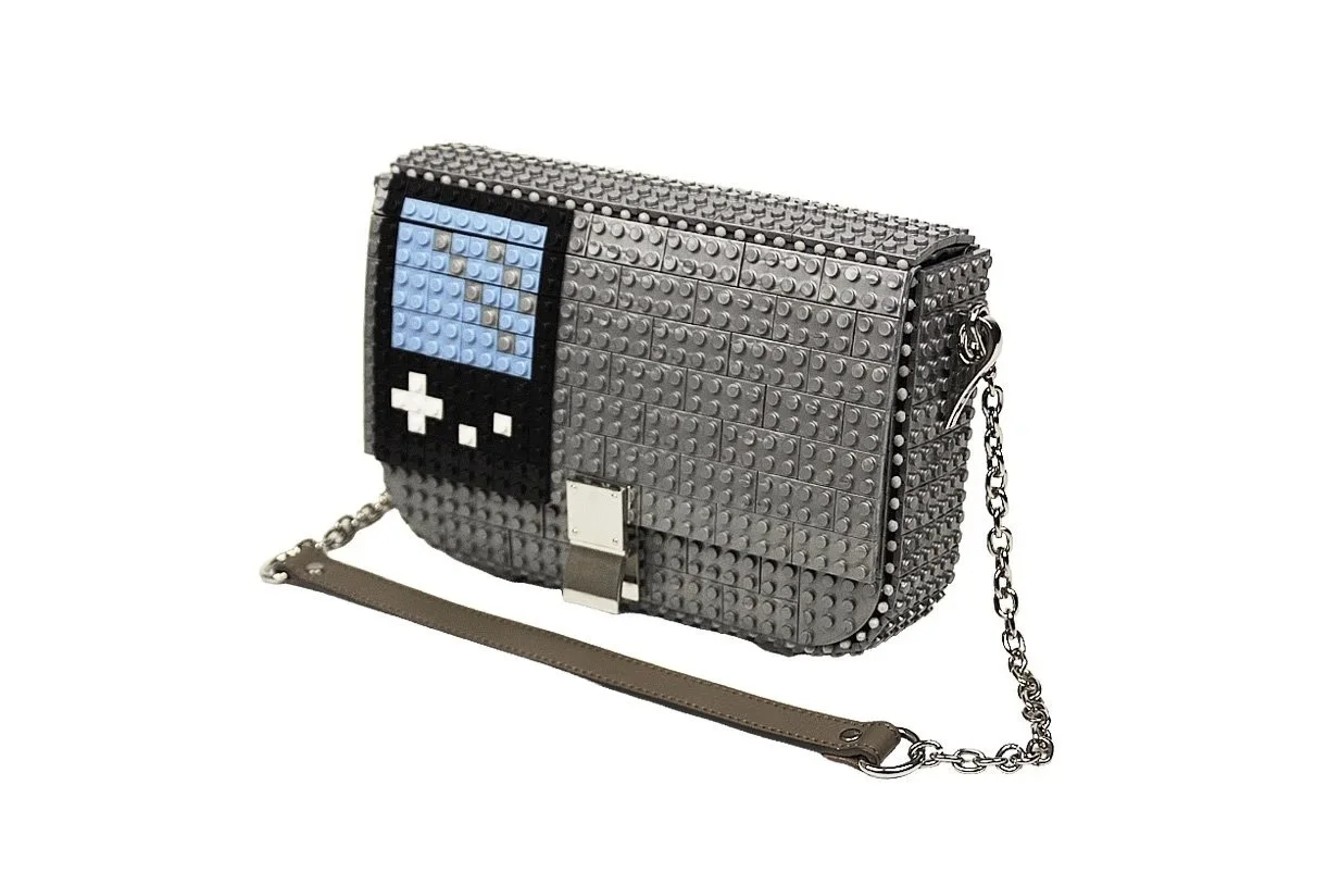 CLIP+BAG+GAMEBOY+2409+C.jpg