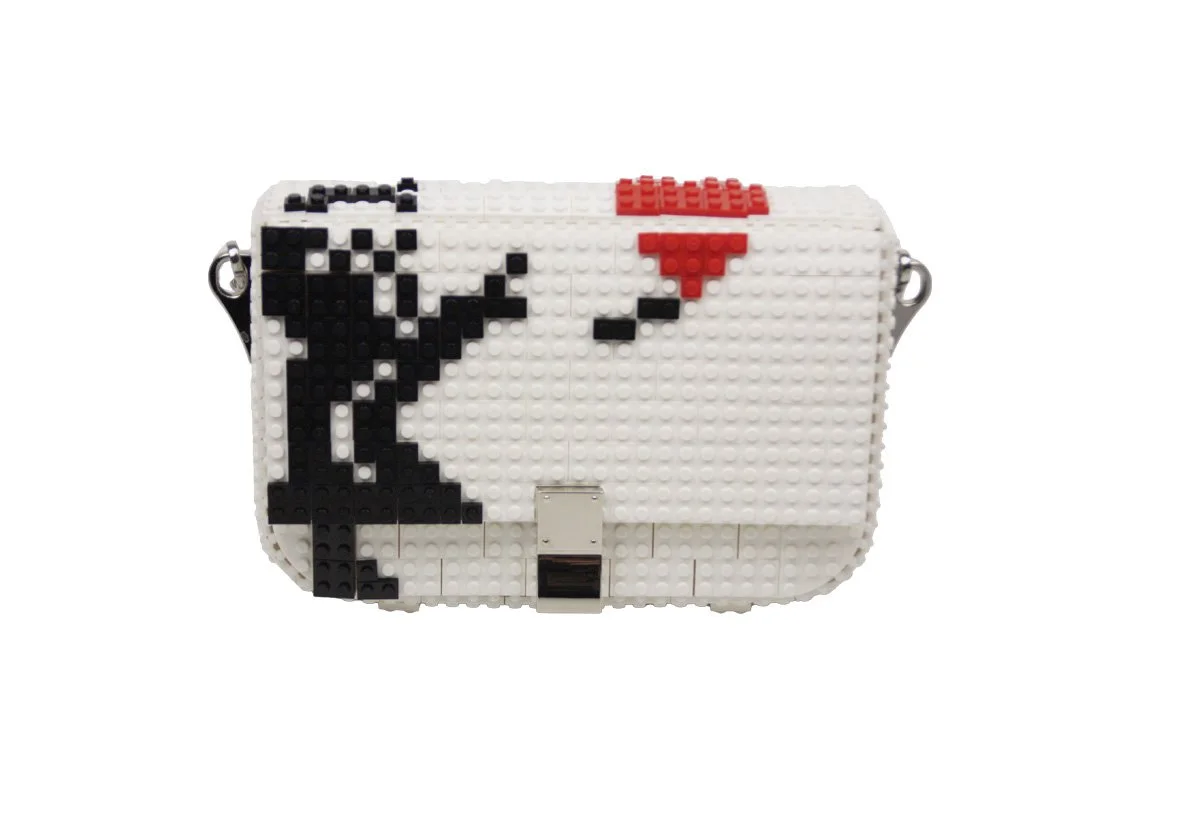 CLIP BAG GIRL WITH BALLON 2405 B.jpg
