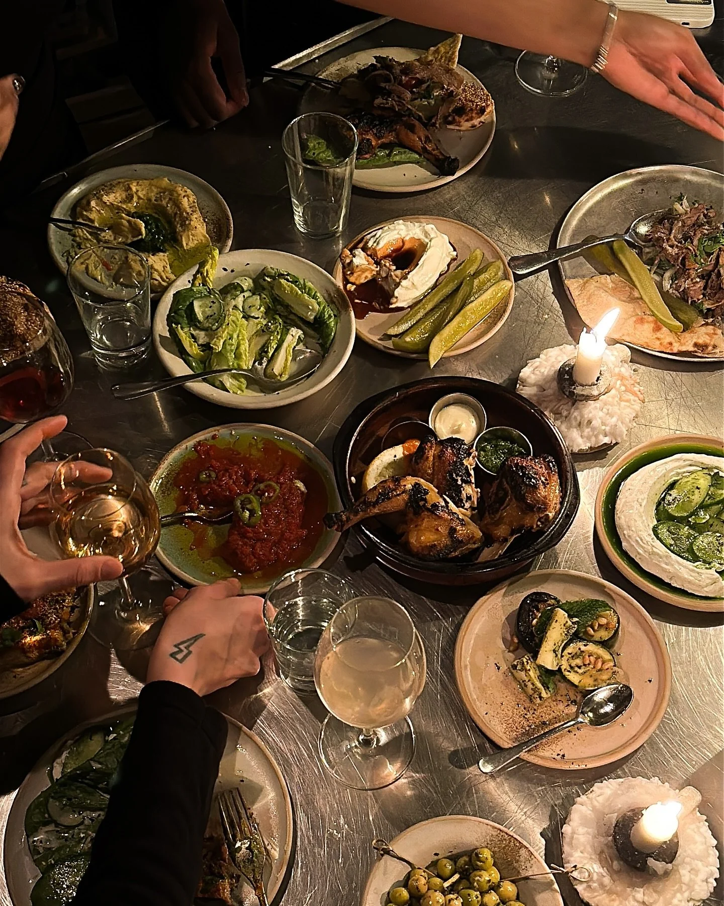 Chef&rsquo;s table experience!
Boka v&aring;rt v&auml;ldigt trevliga chef&rsquo;s table, f&ouml;r upp till 16 pers, via v&aring;r hemsida. Eller skicka dm! 💌