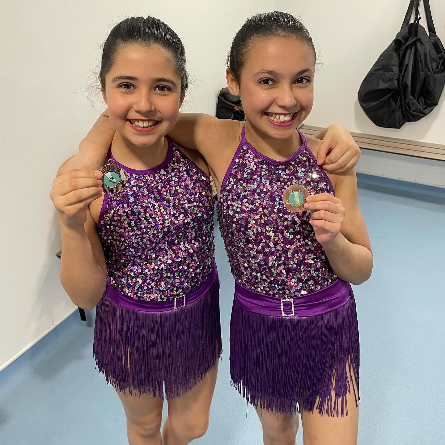 Another day at the Guildford Festival of Dance - 3rd place for the duet, a Gold medal for N&rsquo;s song &amp; dance solo, and 3rd place for B&rsquo;s acro solo. Well done girls! 🌟🩷